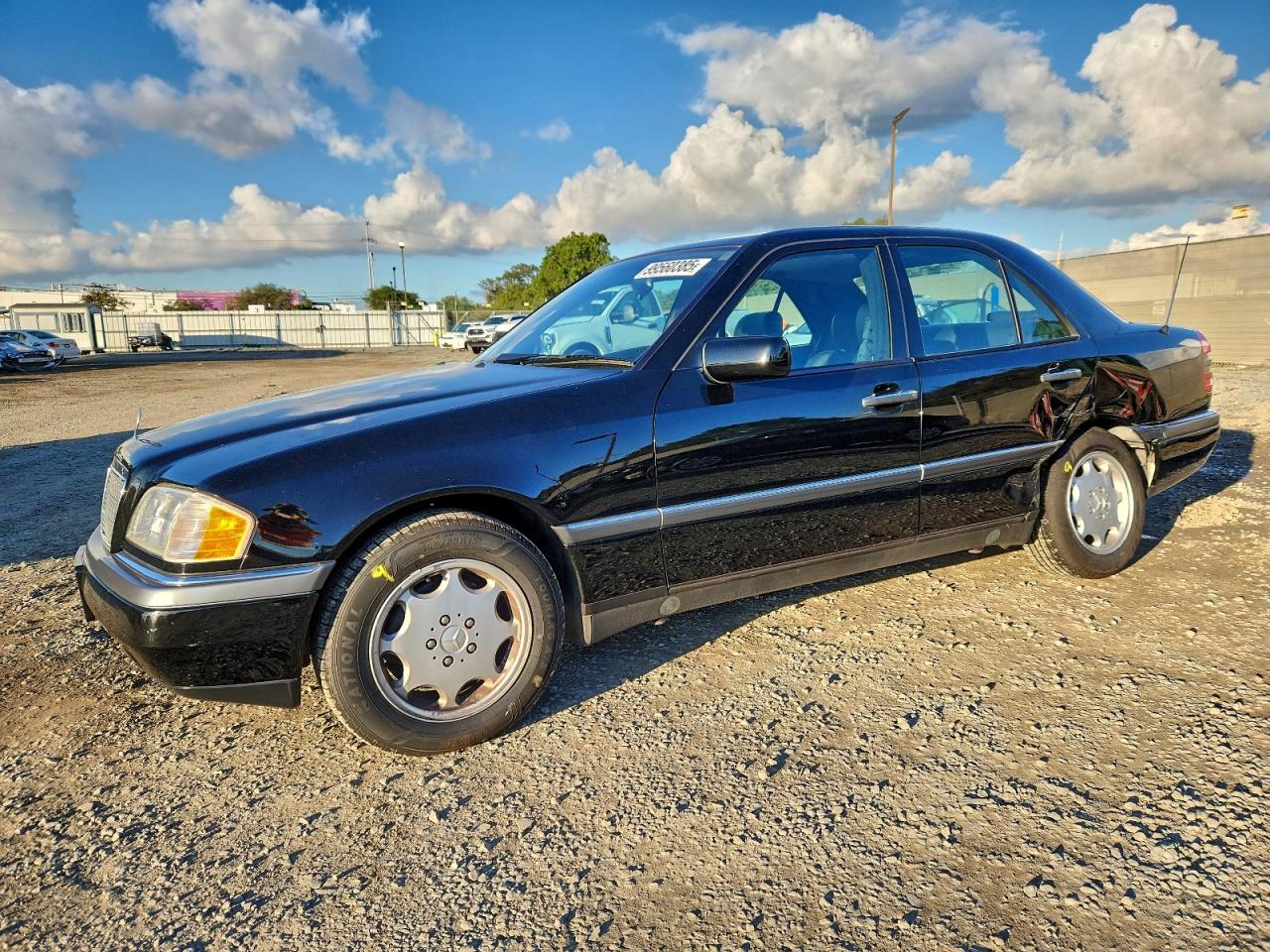 1997 Mercedes-benz C 230 Черный vin: WDBHA23E5VF561641