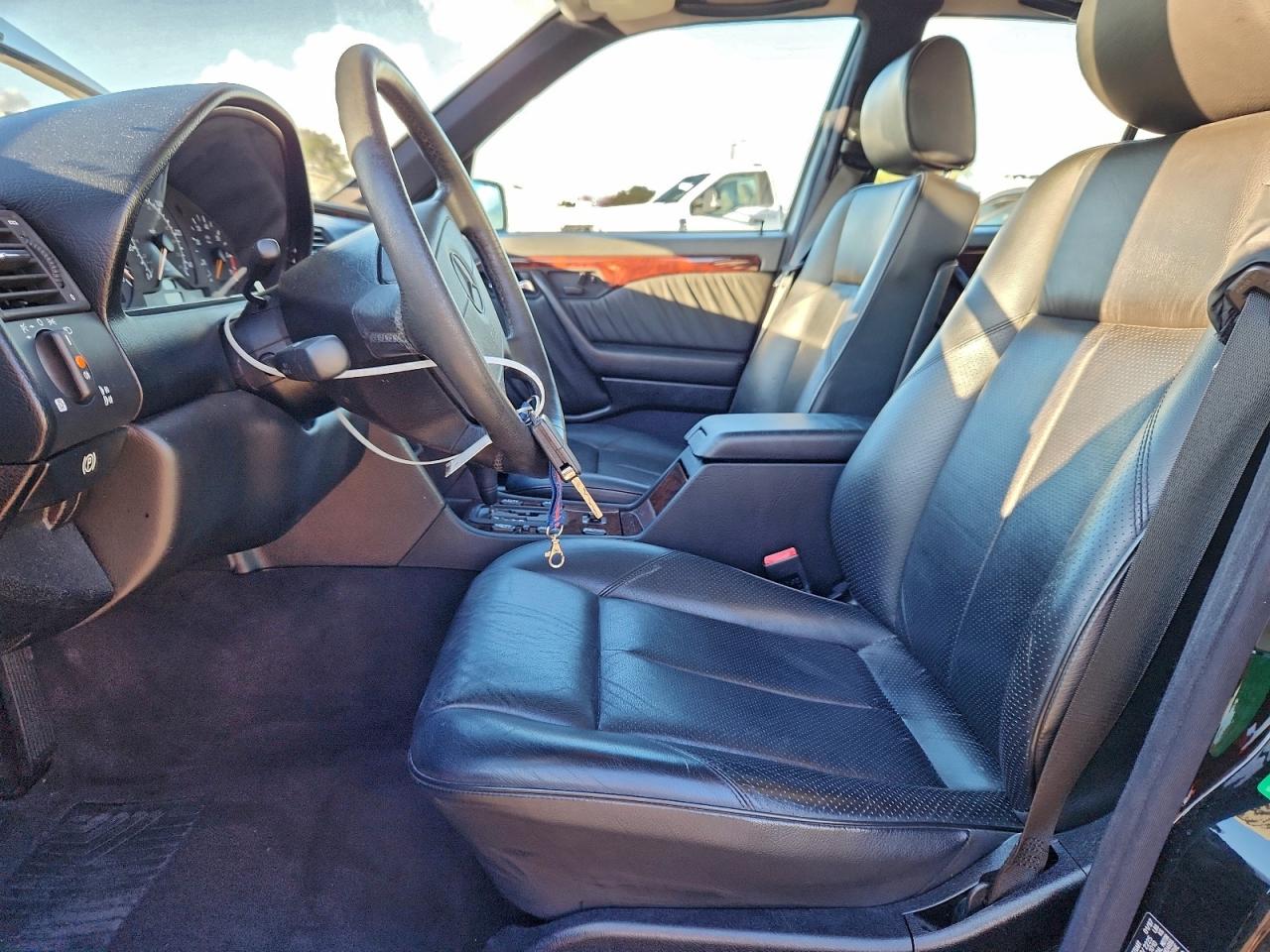1997 Mercedes-benz C 230 Черный vin: WDBHA23E5VF561641