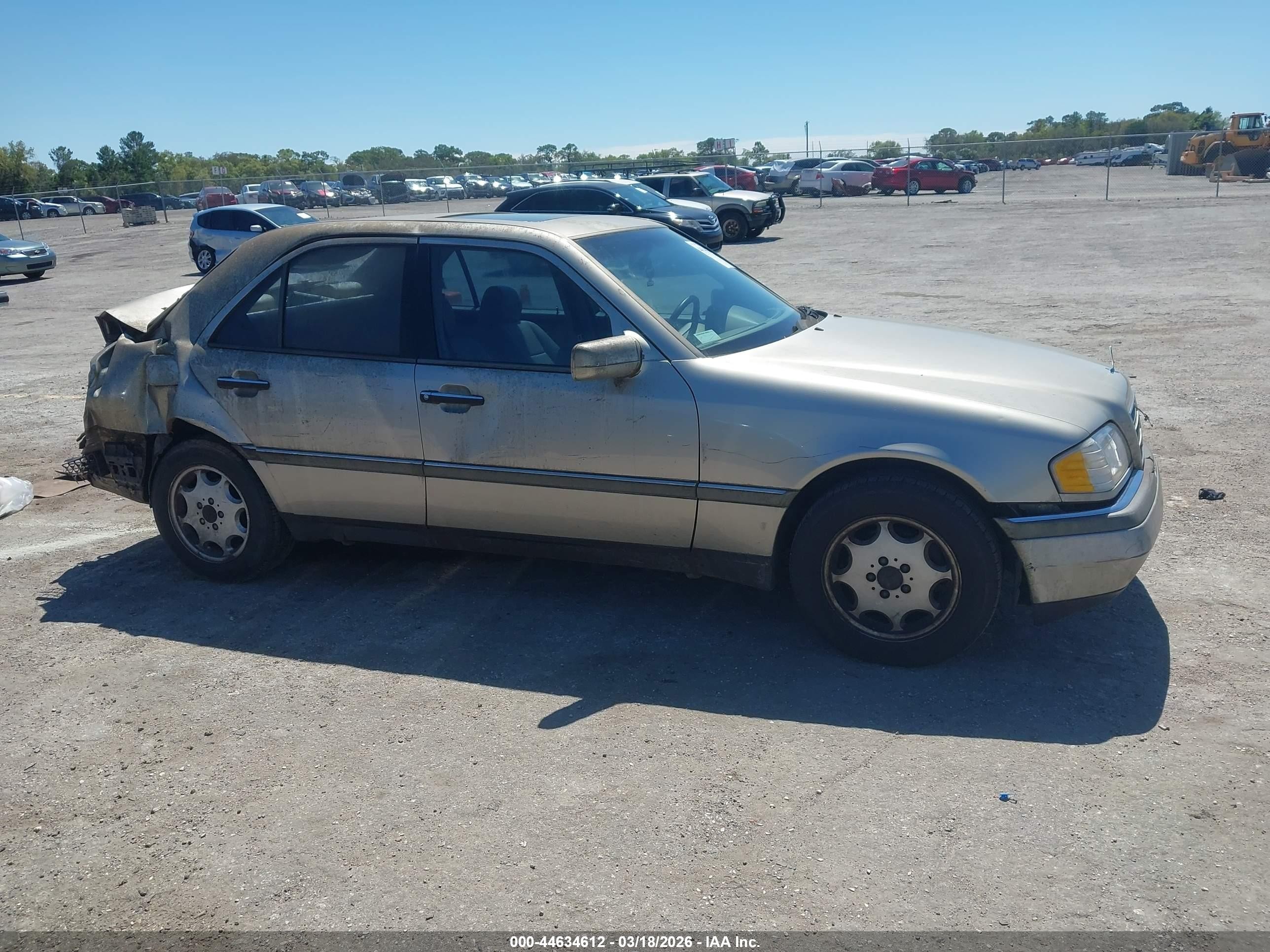 1997 Mercedes-benz C 230   Beige vin: WDBHA23E8VA493428