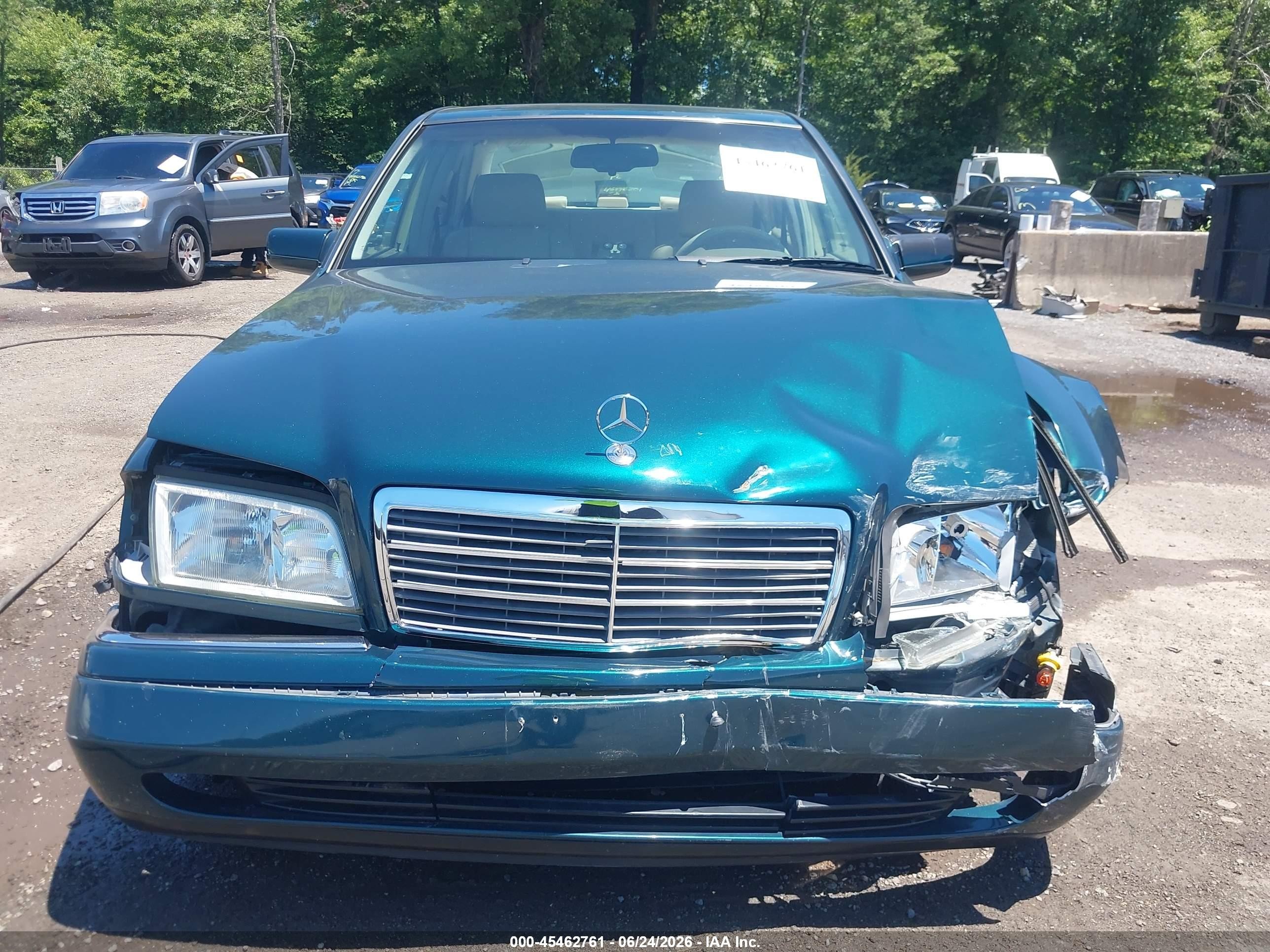 1997 Mercedes-benz C 230   Green vin: WDBHA23E8VF520663