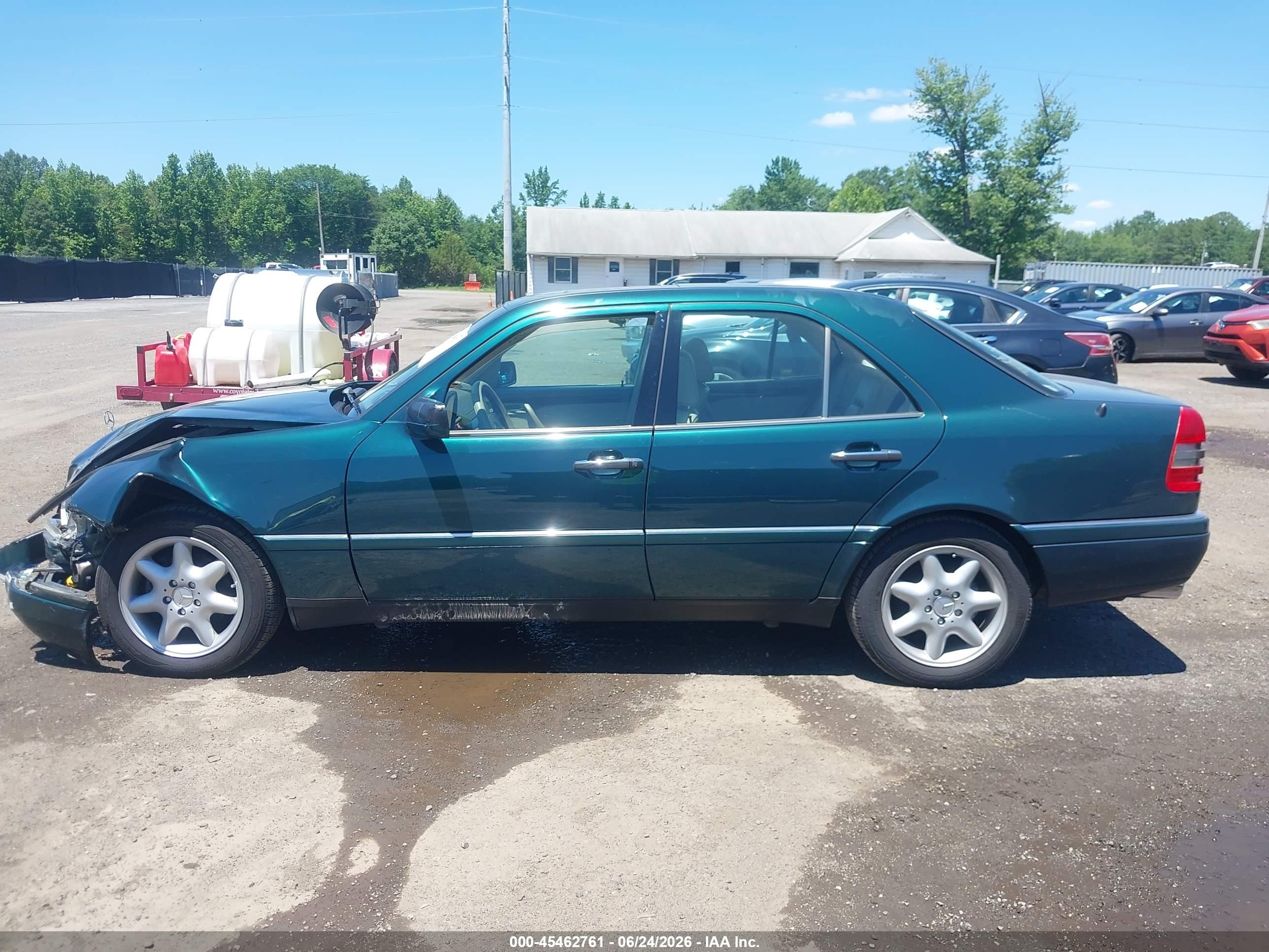 1997 Mercedes-benz C 230   Green vin: WDBHA23E8VF520663