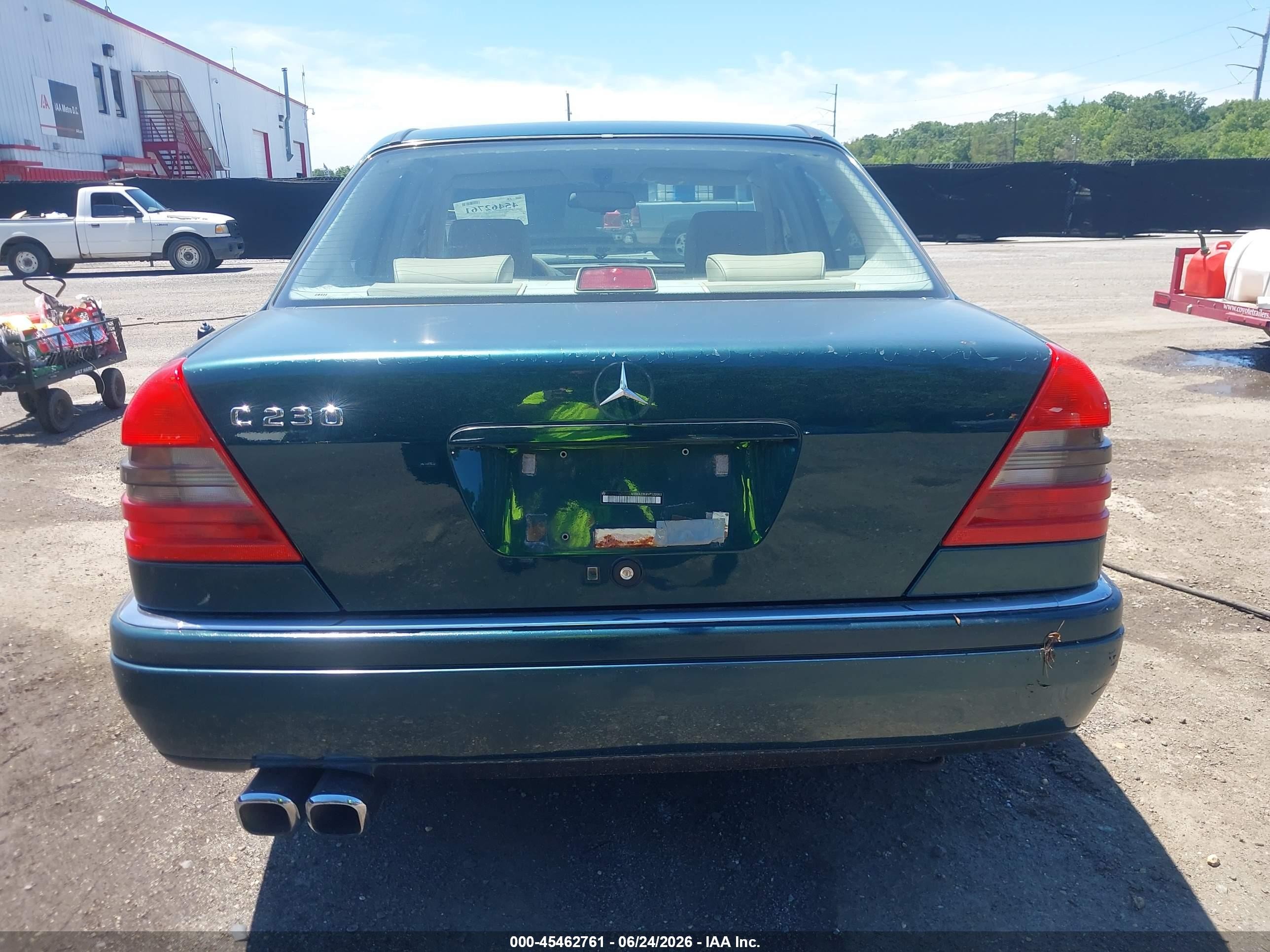 1997 Mercedes-benz C 230   Green vin: WDBHA23E8VF520663