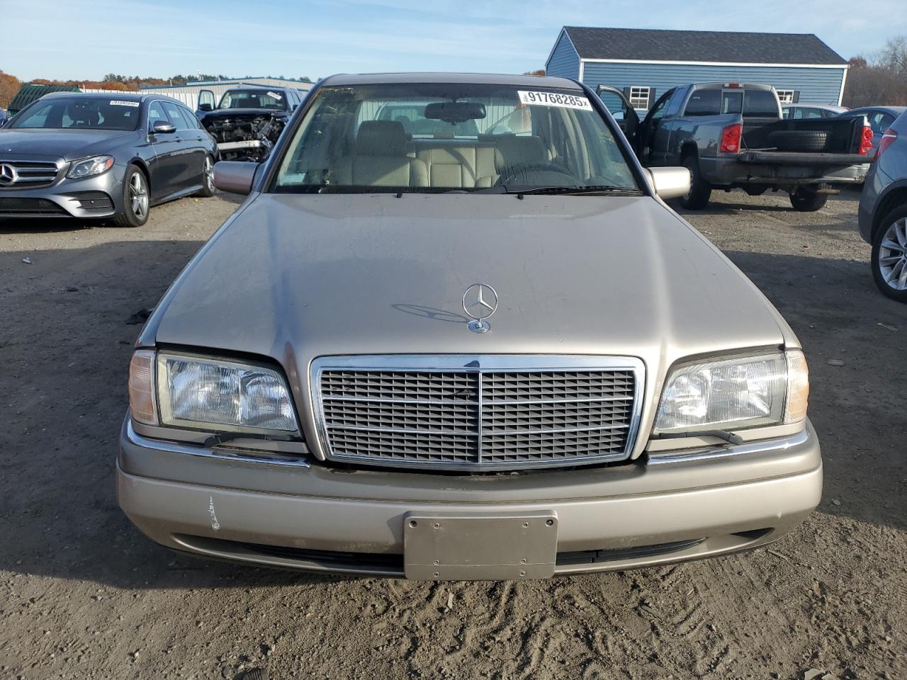 1997 Mercedes-benz C 230 Tan vin: WDBHA23E8VF535809