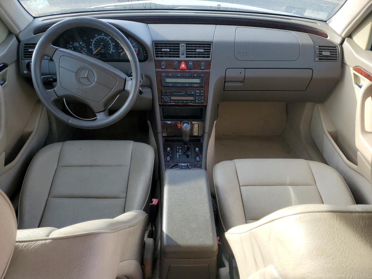 1997 Mercedes-benz C 230 Tan vin: WDBHA23E8VF535809