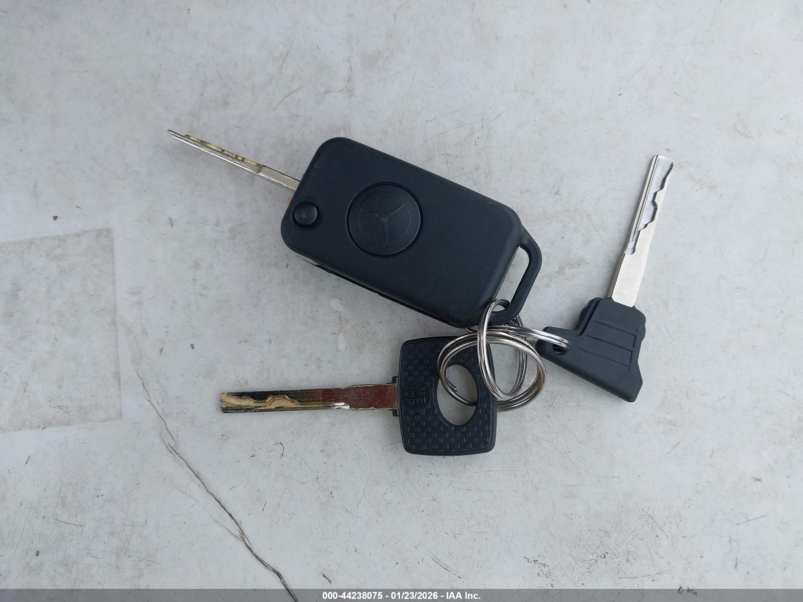 1997 Mercedes-benz C 230   Белый vin: WDBHA23E9VA513461