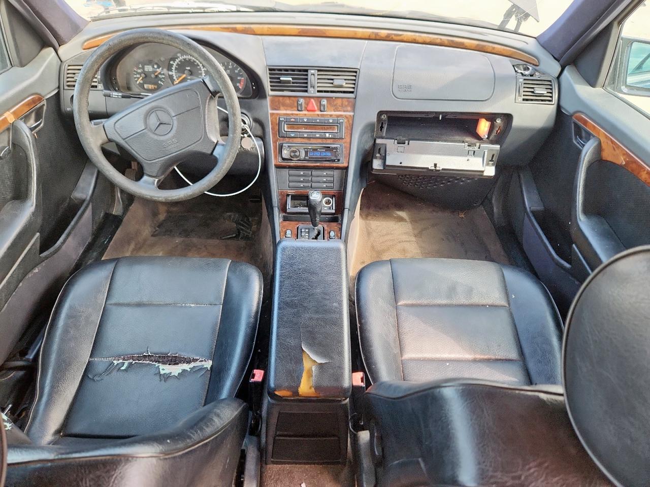 1997 Mercedes-benz C 230 Black vin: WDBHA23EXVA504462