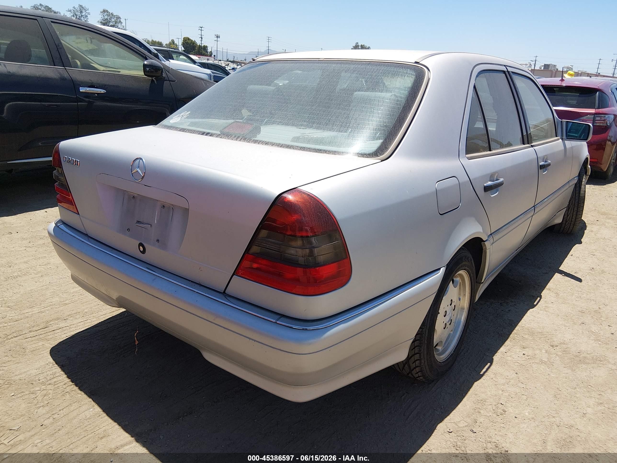 1998 Mercedes-benz C 230 Silver vin: WDBHA23G0WA589217