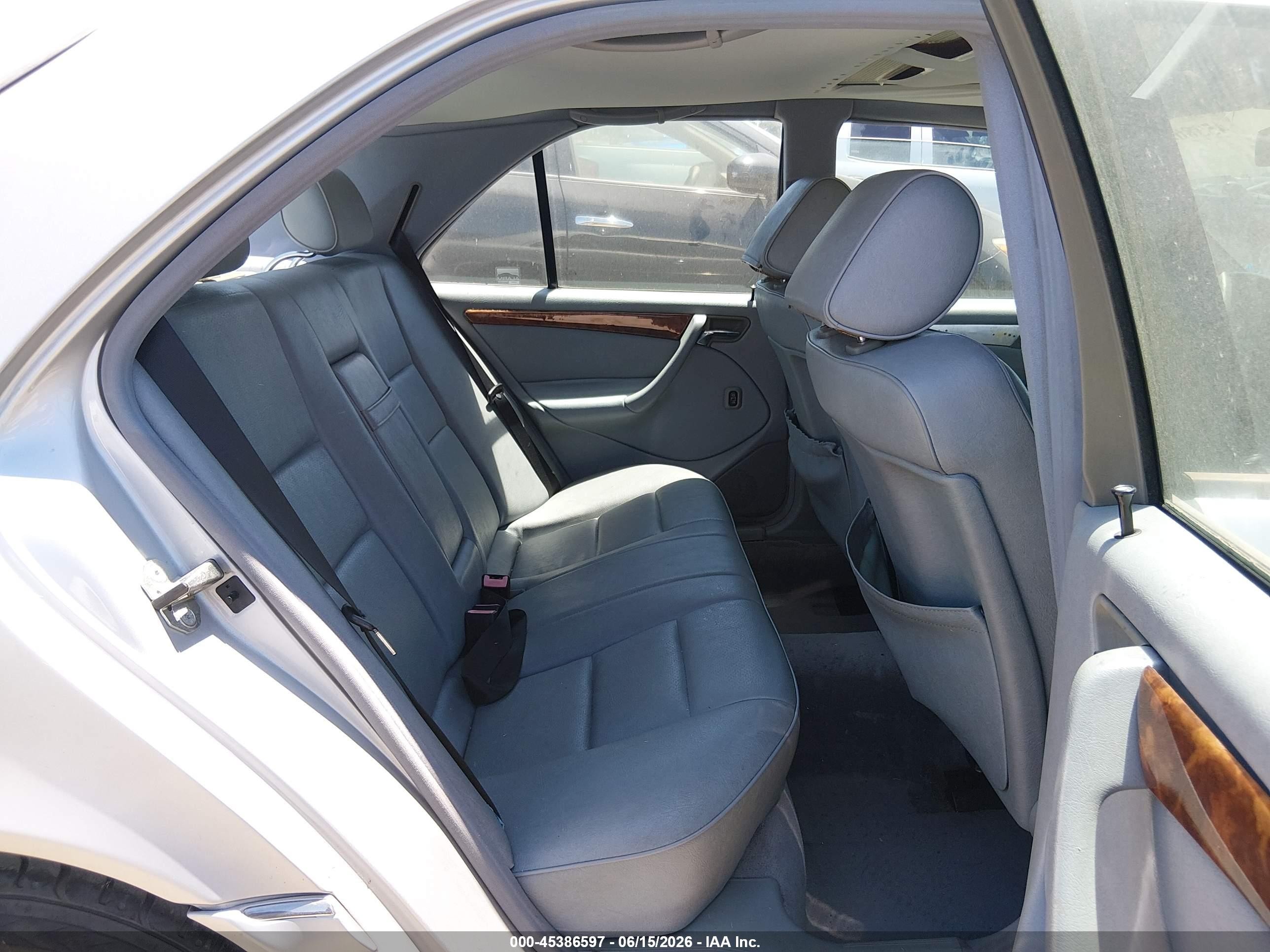 1998 Mercedes-benz C 230 Silver vin: WDBHA23G0WA589217