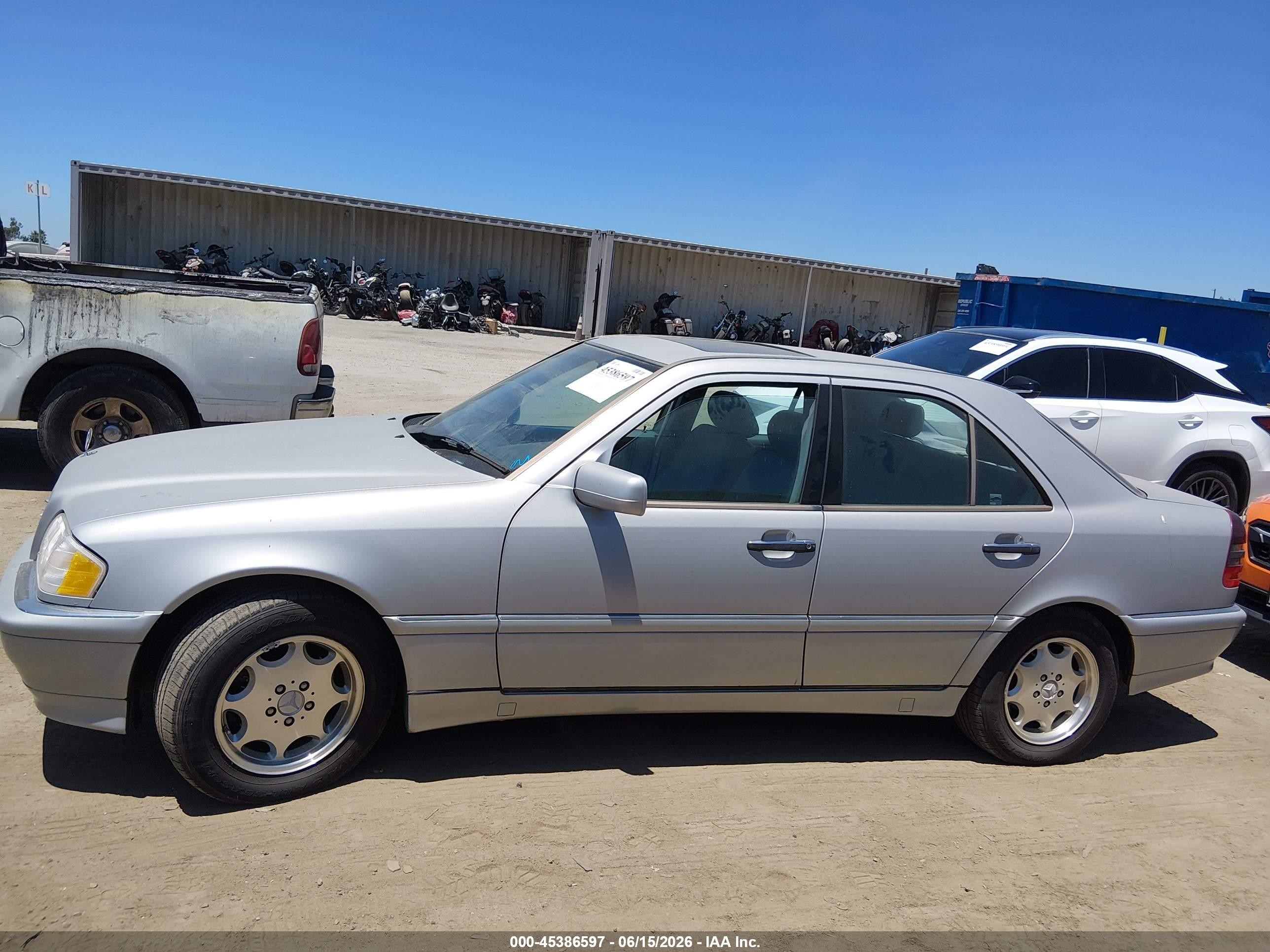 1998 Mercedes-benz C 230 Silver vin: WDBHA23G0WA589217