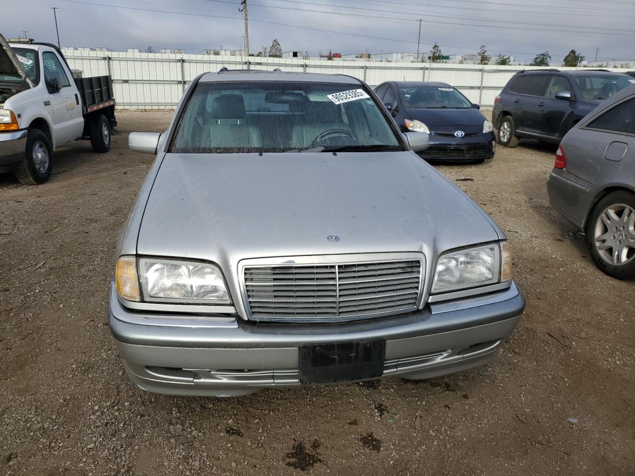 1998 Mercedes-benz C 230 Silver vin: WDBHA23G1WA641776