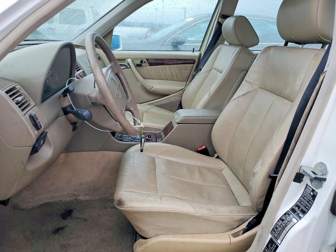 1998 Mercedes-benz C 230 White vin: WDBHA23G3WA577420