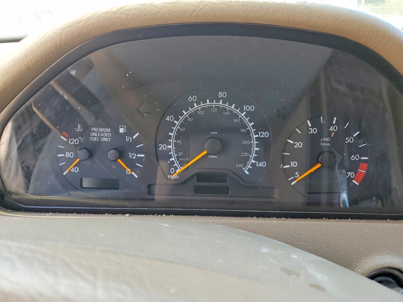 1998 Mercedes-benz C 230 Белый vin: WDBHA23G3WA592676