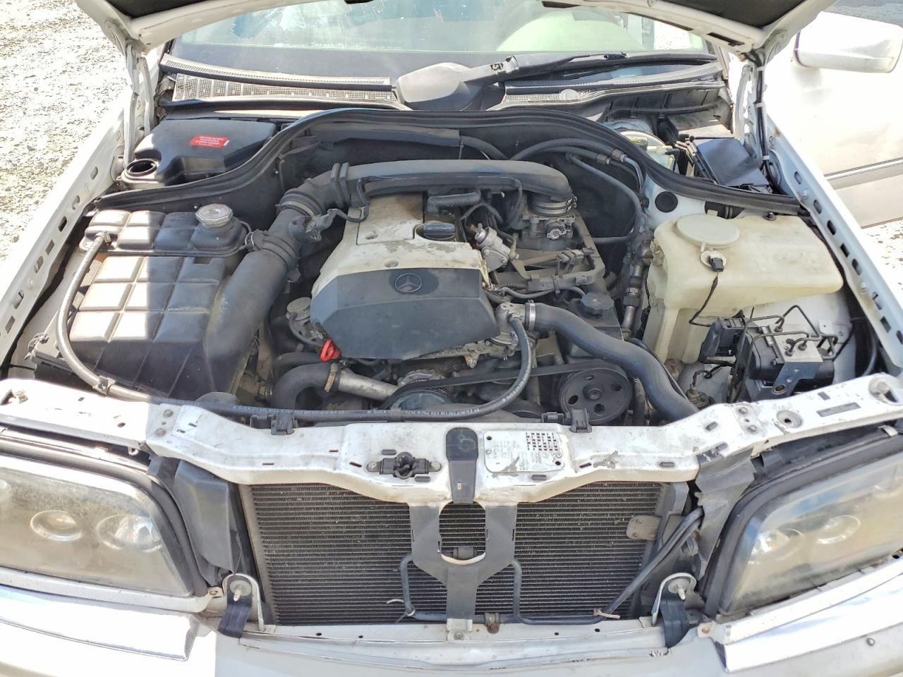 1998 Mercedes-benz C 230 Белый vin: WDBHA23G3WA592676