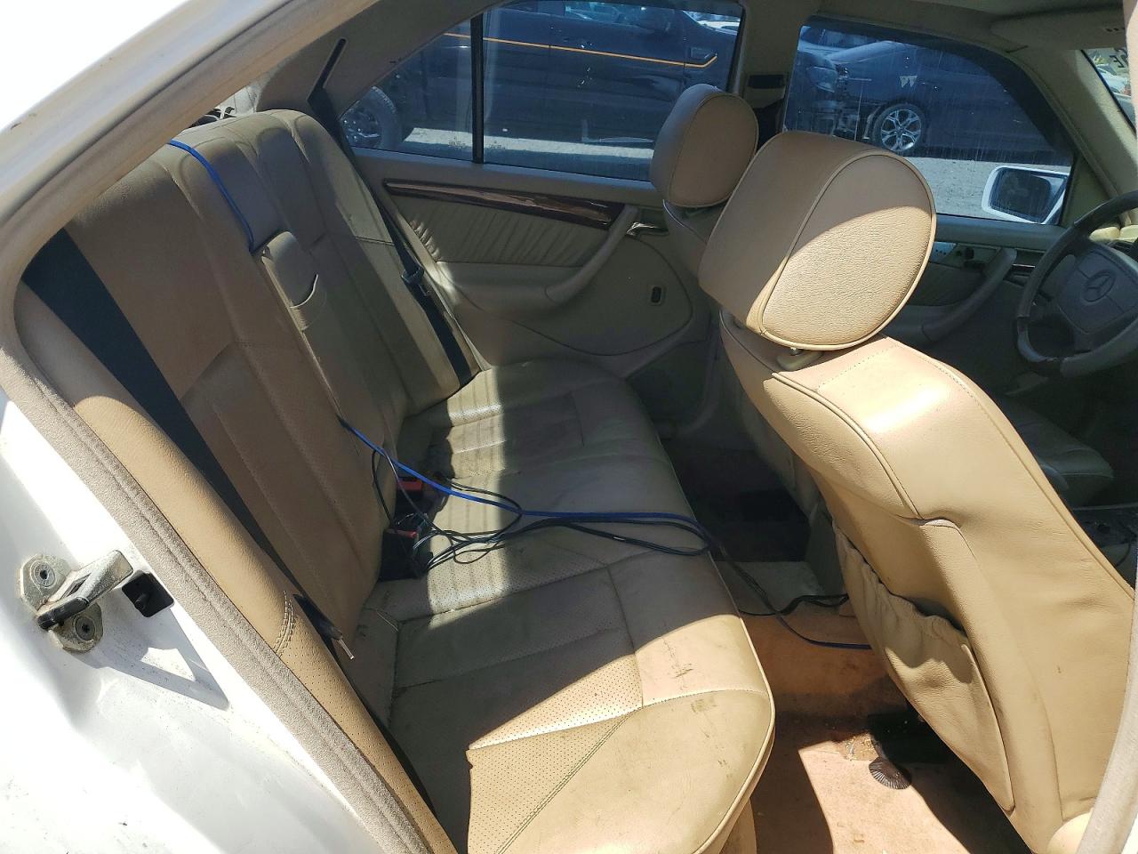 1998 Mercedes-benz C 230 Белый vin: WDBHA23G3WA592676
