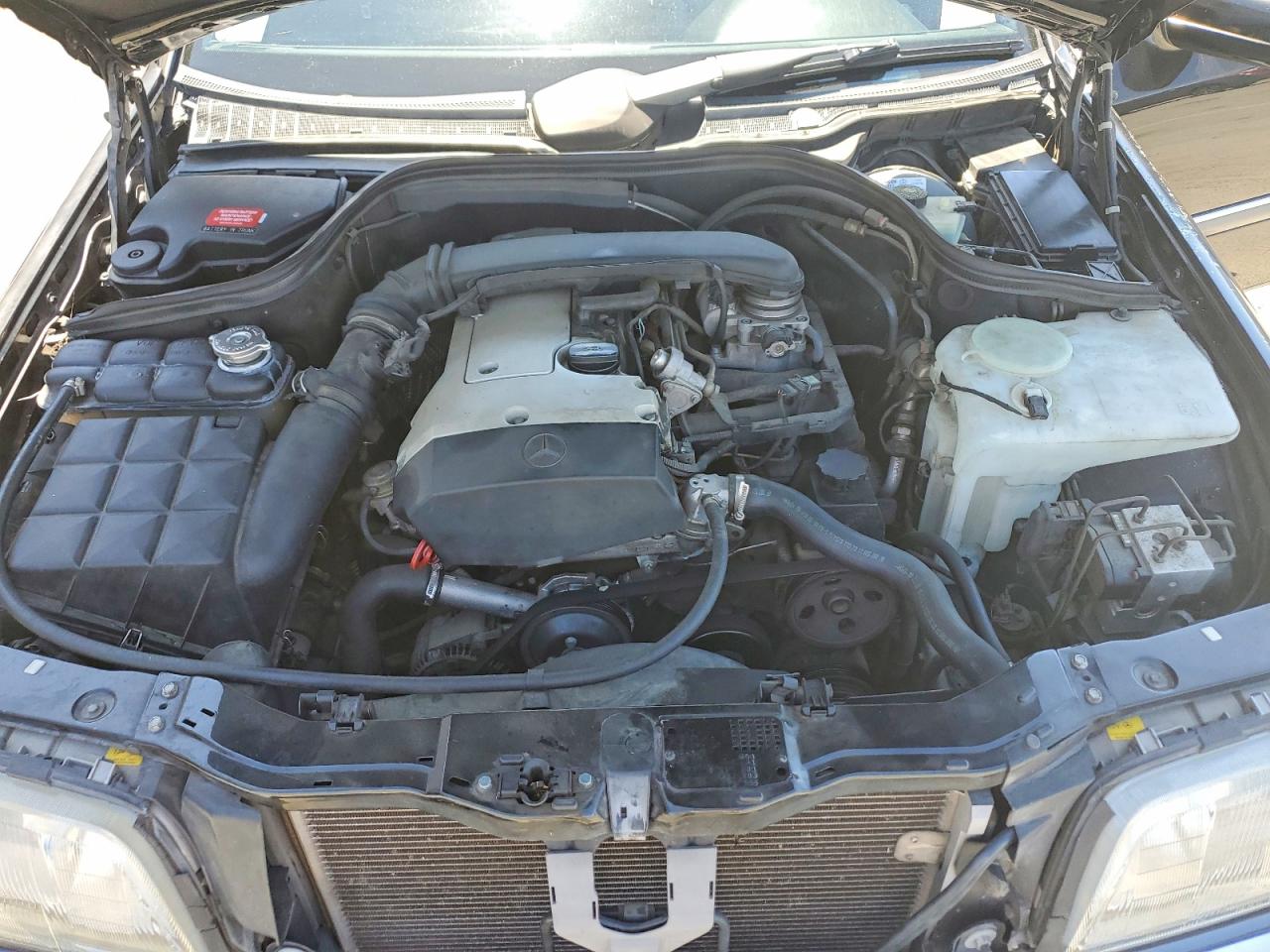 1998 Mercedes-benz C 230 Black vin: WDBHA23G3WA602655