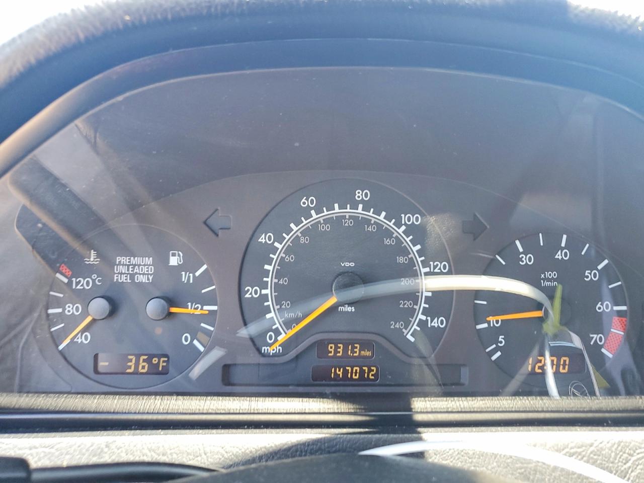 1998 Mercedes-benz C 230 Black vin: WDBHA23G3WA602655