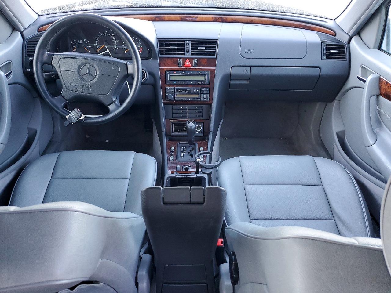 1998 Mercedes-benz C 230 Silver vin: WDBHA23G6WA595992