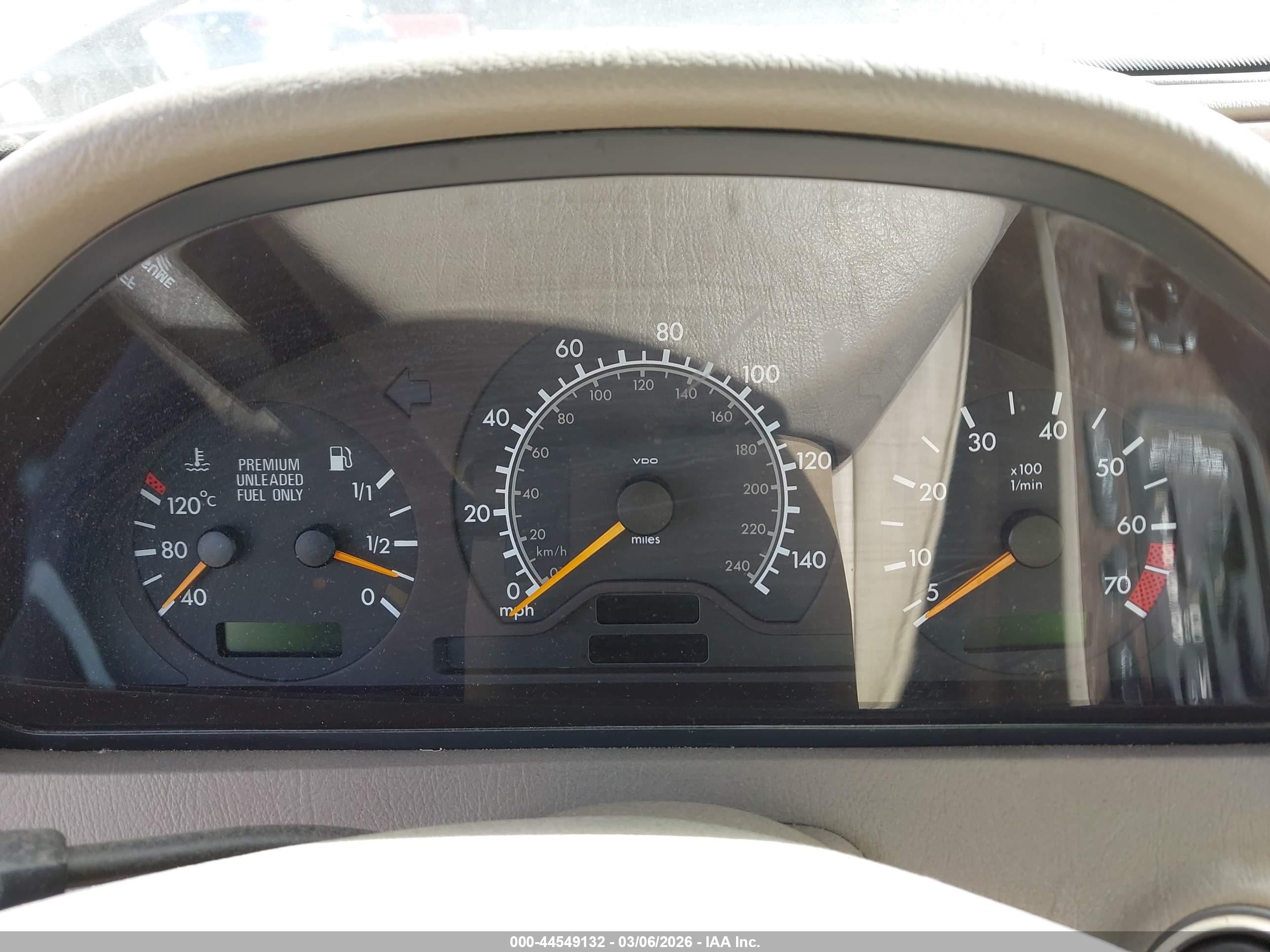 1998 Mercedes-benz C 230   Champagne vin: WDBHA23G7WA634069