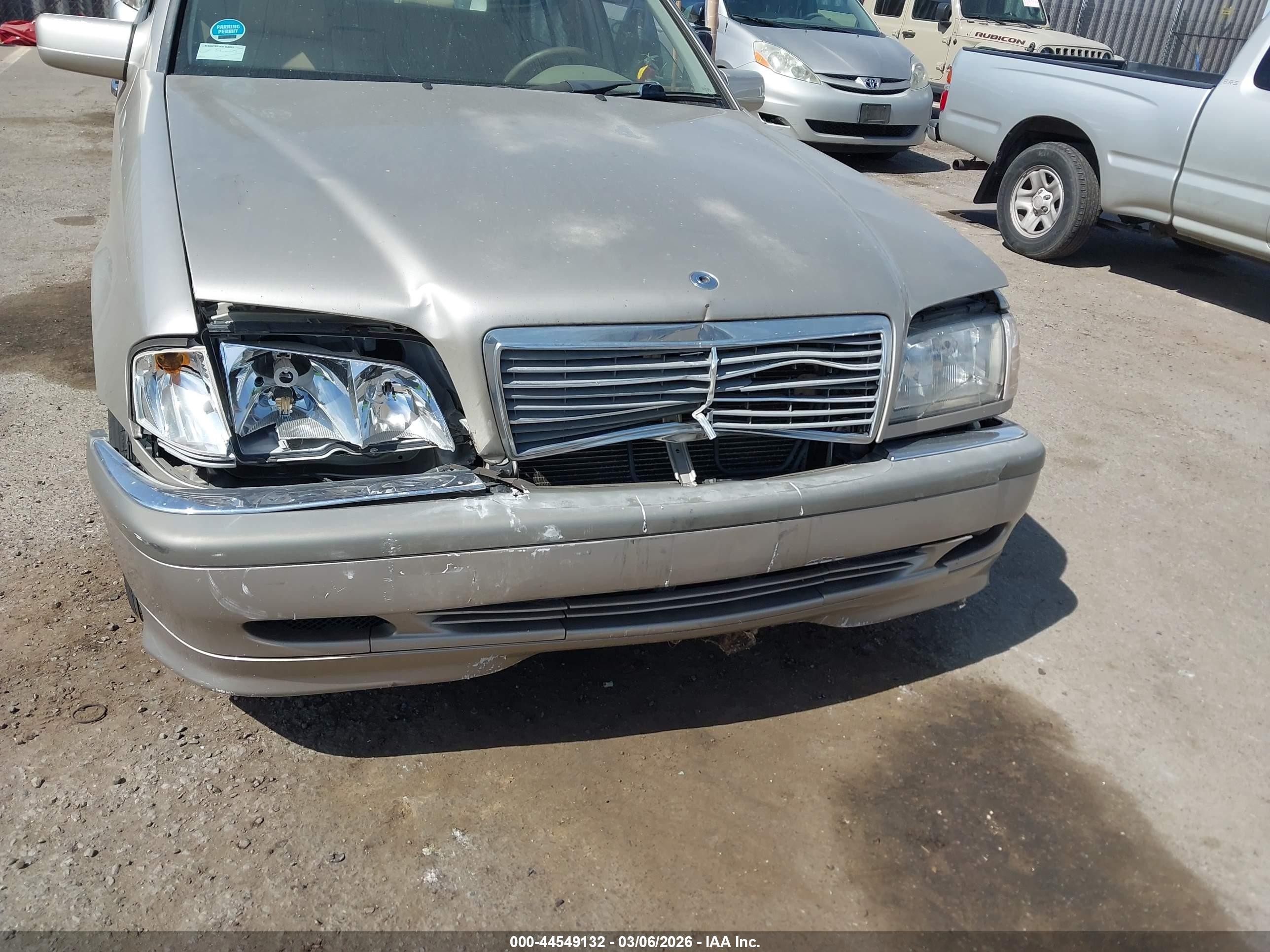 1998 Mercedes-benz C 230   Champagne vin: WDBHA23G7WA634069