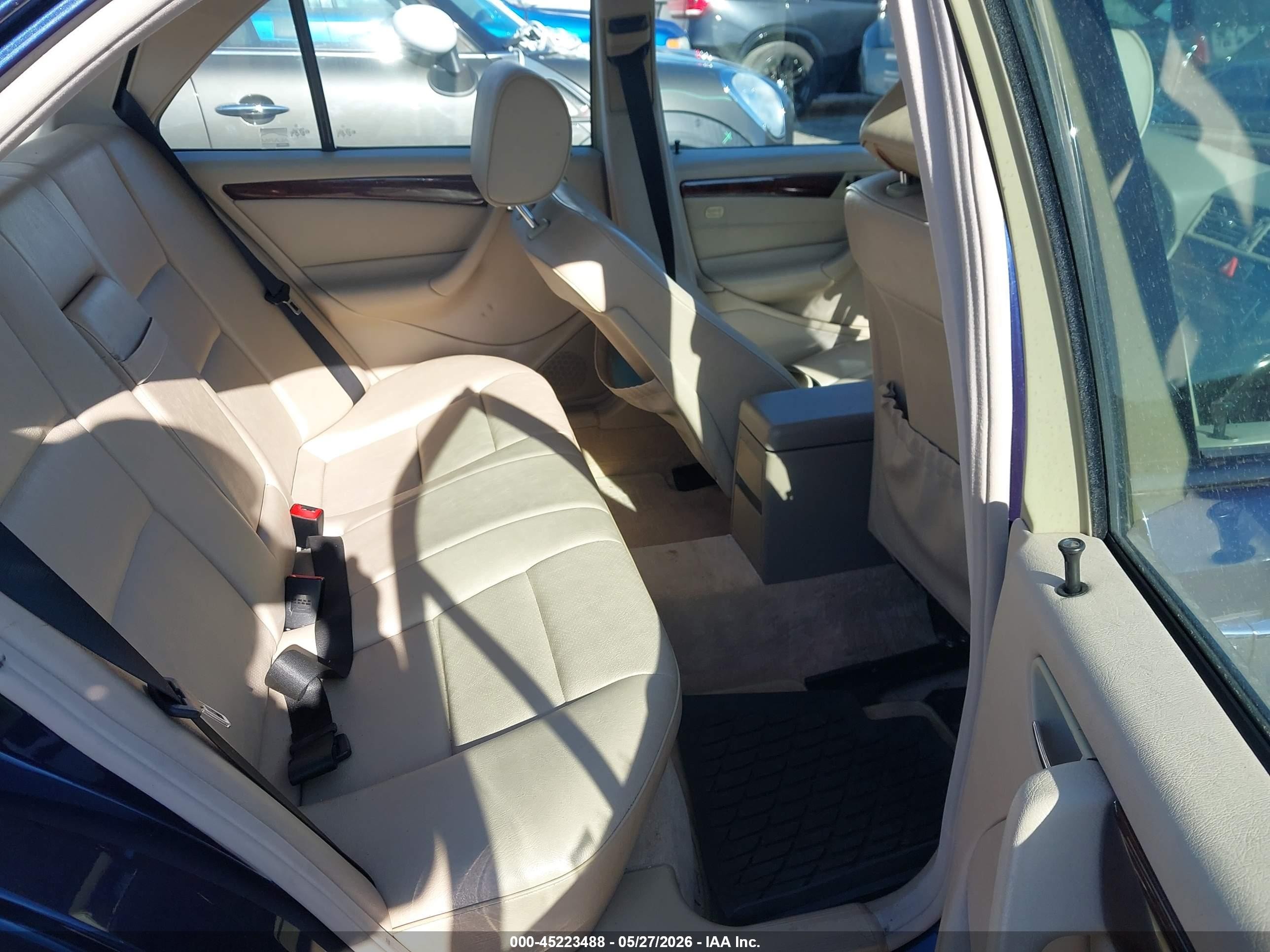 1998 Mercedes-benz C 230   Dark Blue vin: WDBHA23G7WA635772