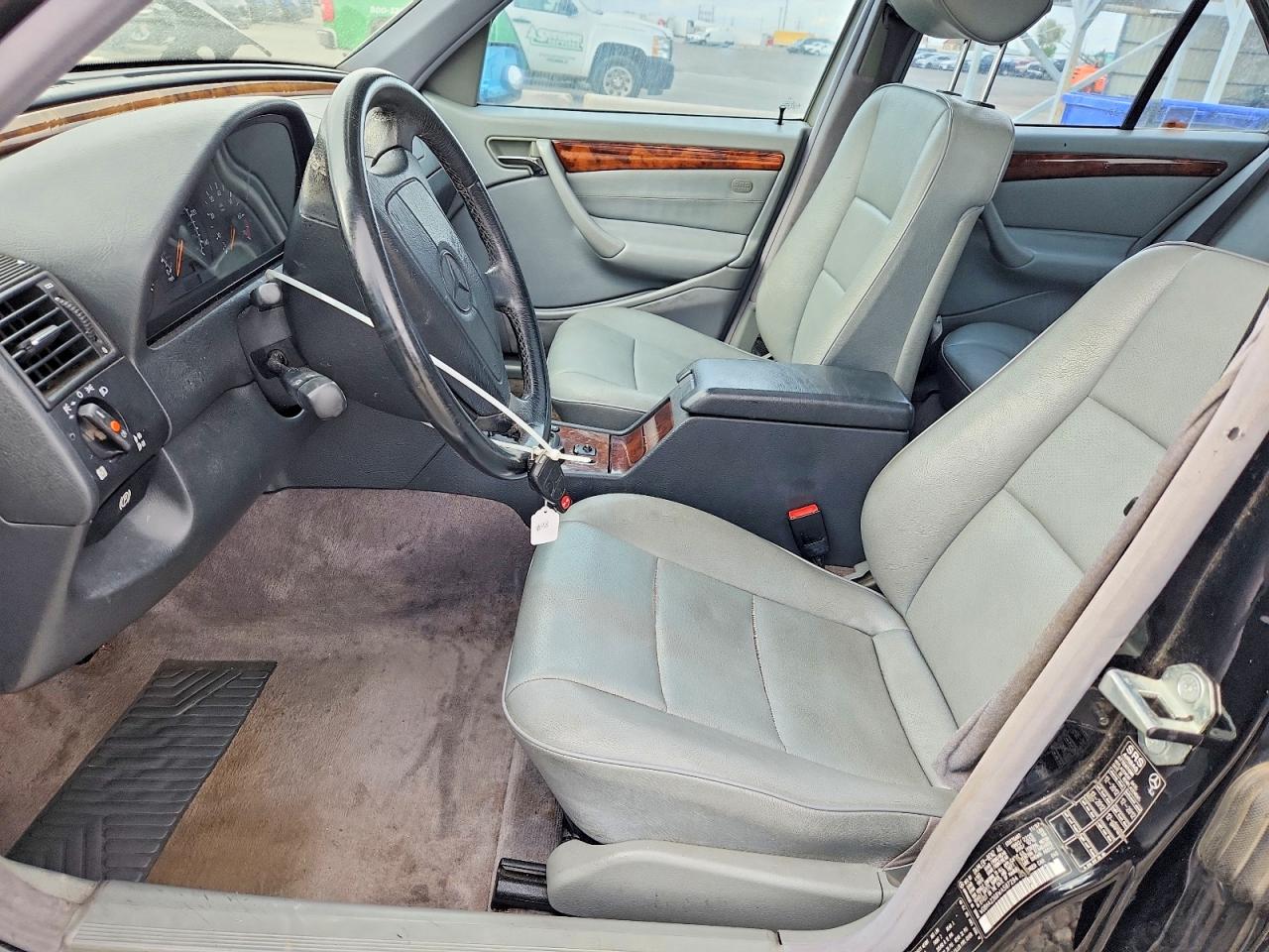 1998 Mercedes-benz C 230 Black vin: WDBHA23G8WA587294