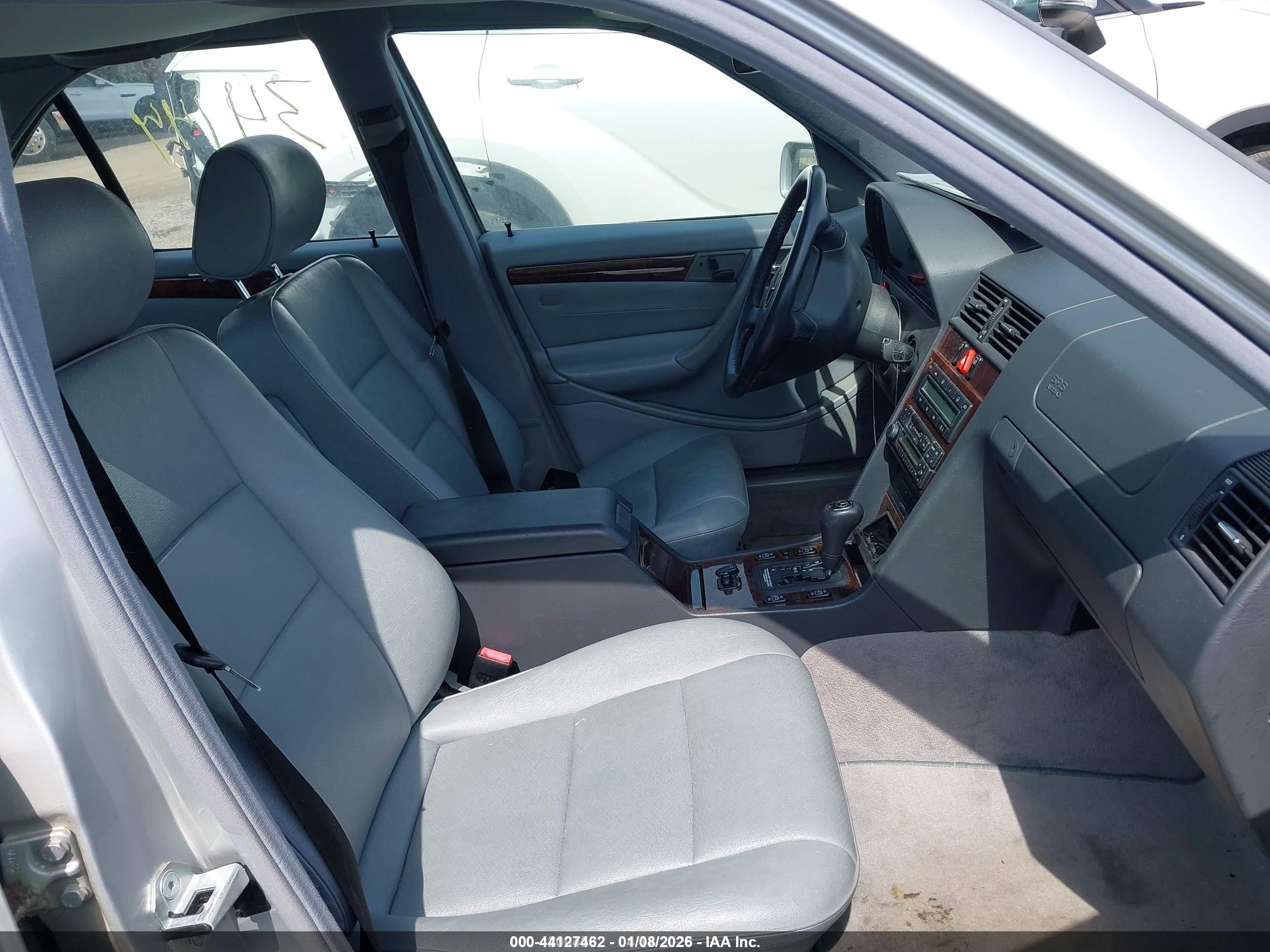 1998 Mercedes-benz C 230   Silver vin: WDBHA23G8WA596450