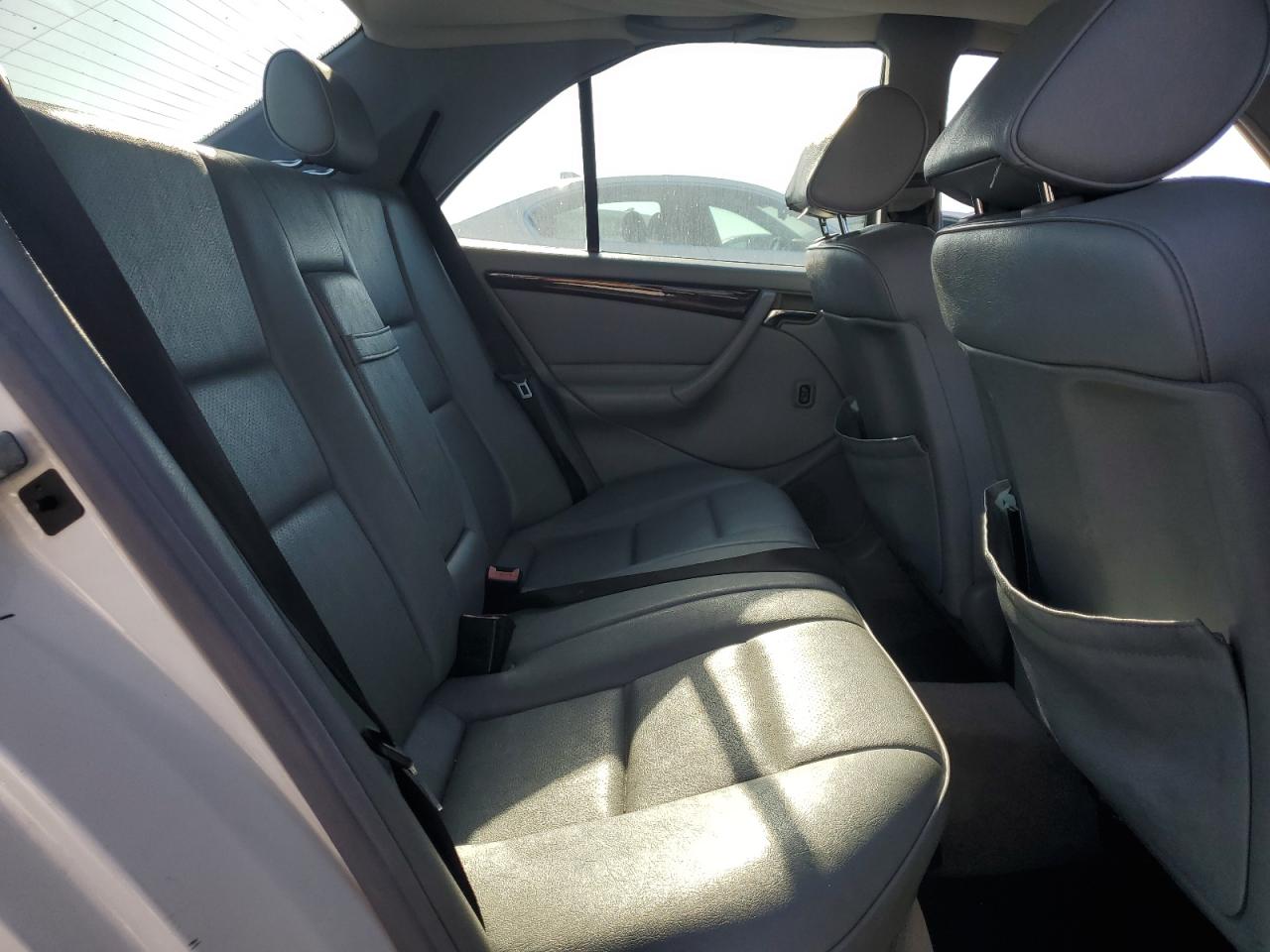 1998 Mercedes-benz C 230 White vin: WDBHA23GXWA583375