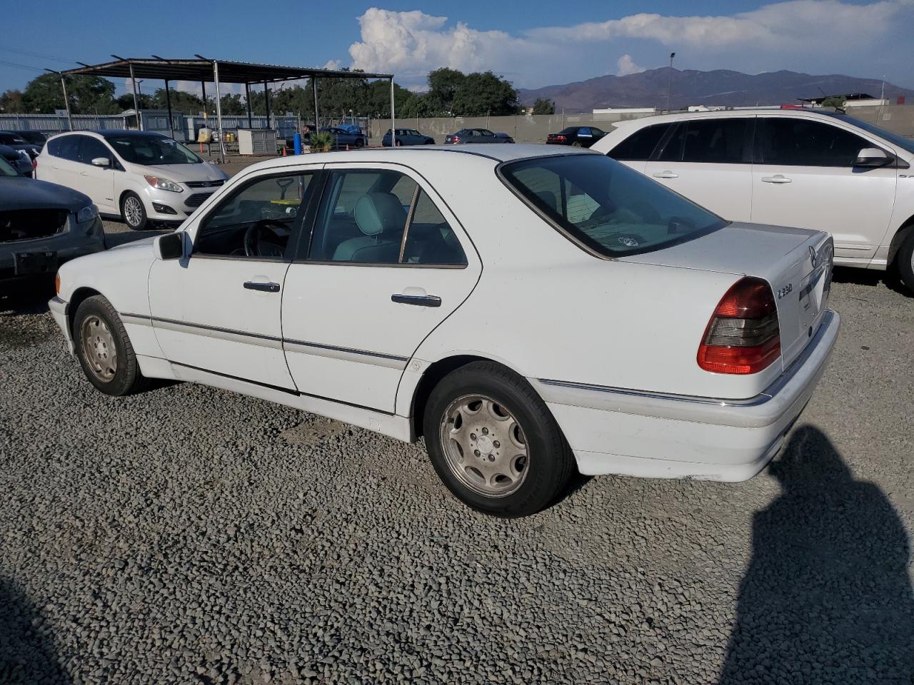 1998 Mercedes-benz C 230 White vin: WDBHA23GXWA583375