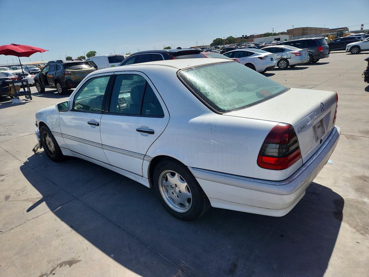 1998 Mercedes-benz C 230 White vin: WDBHA23GXWA586096