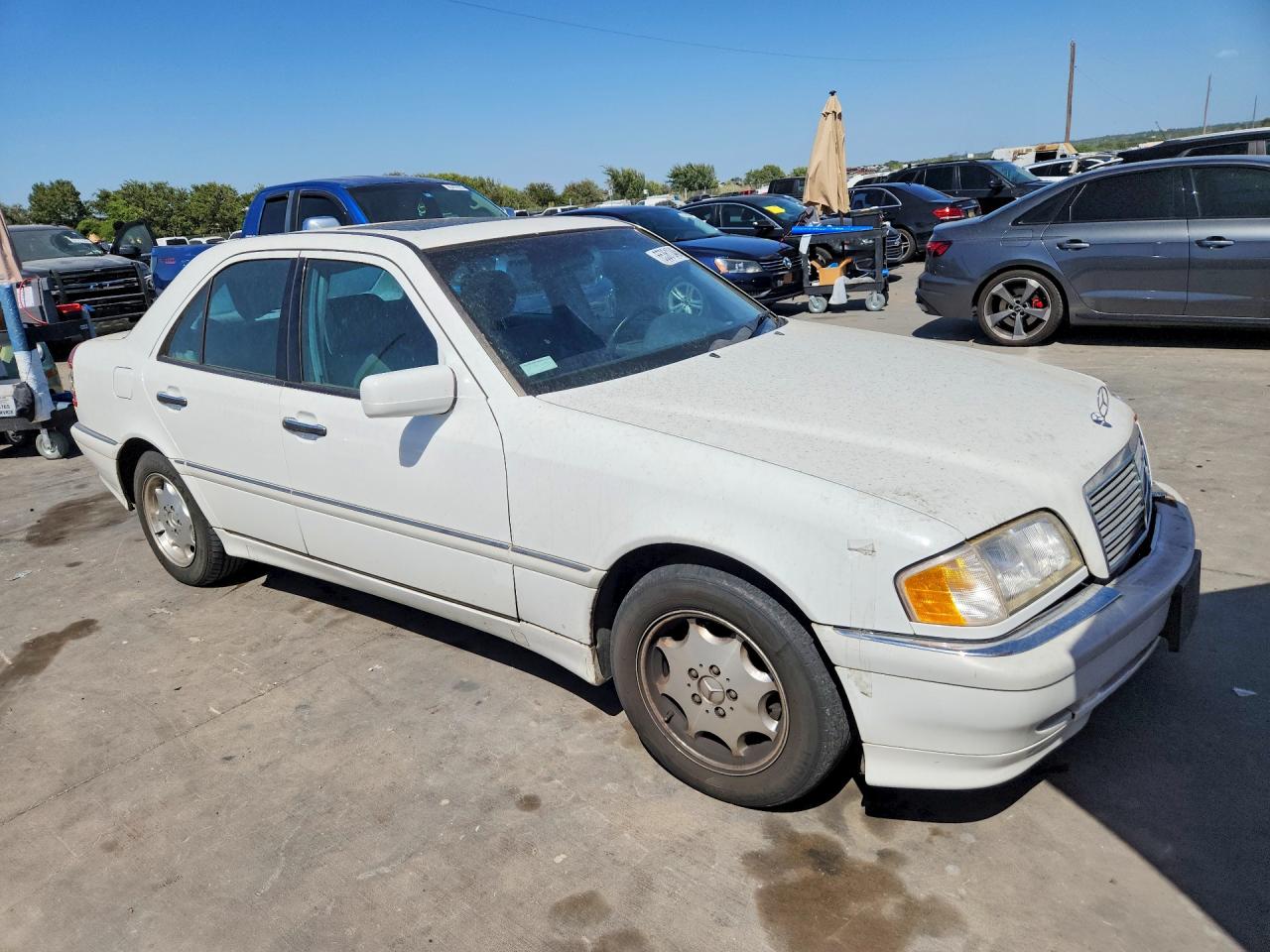 1998 Mercedes-benz C 230 White vin: WDBHA23GXWA586096