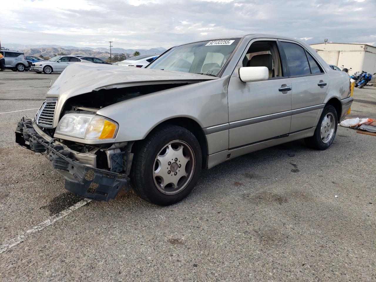 1998 Mercedes-benz C 230 Tan vin: WDBHA23GXWA648709