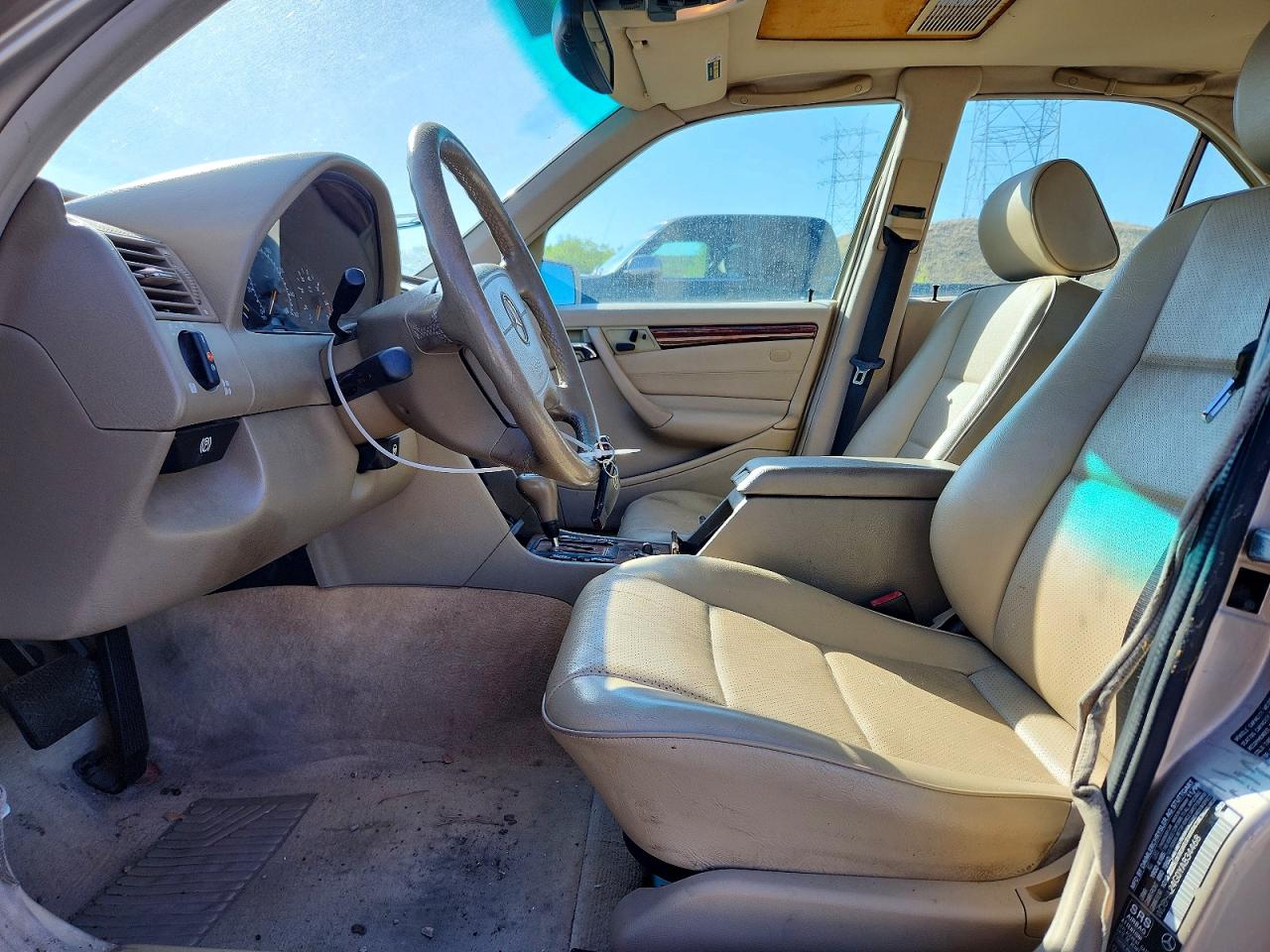2000 Mercedes-benz C 230 Золотой vin: WDBHA24G0YA834468