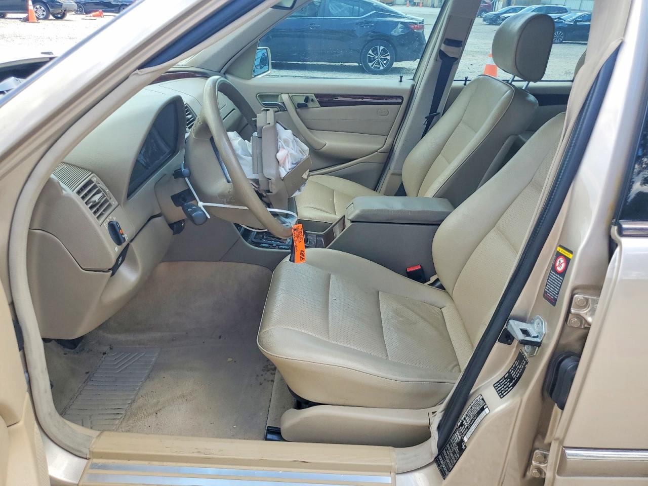 2000 Mercedes-benz C 230 Beige vin: WDBHA24G1YA849691