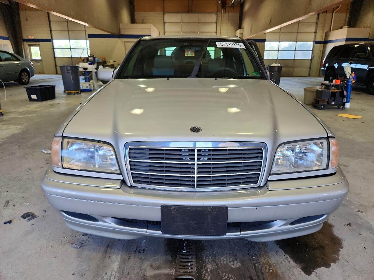 2000 Mercedes-benz C 230 Silver vin: WDBHA24G1YA858021