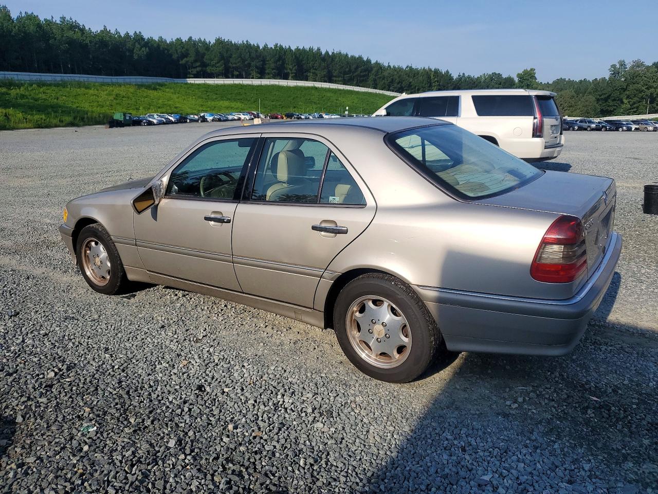 1999 Mercedes-benz C 230 Gold vin: WDBHA24G2XA682059