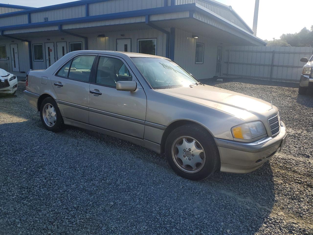 1999 Mercedes-benz C 230 Gold vin: WDBHA24G2XA682059