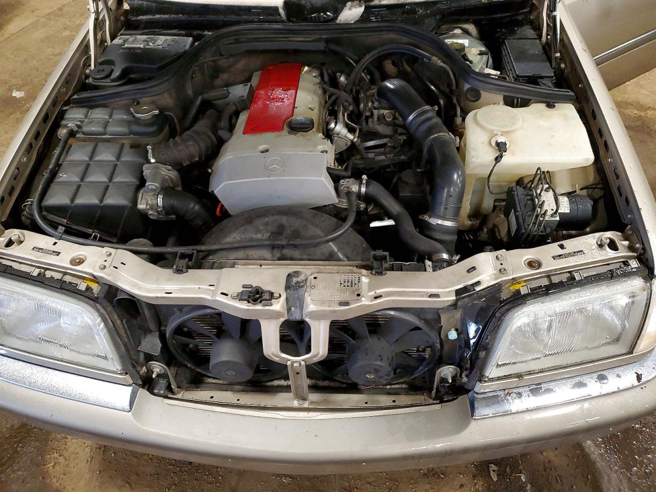 1999 Mercedes-benz C 230 Серебряный vin: WDBHA24G2XA789094