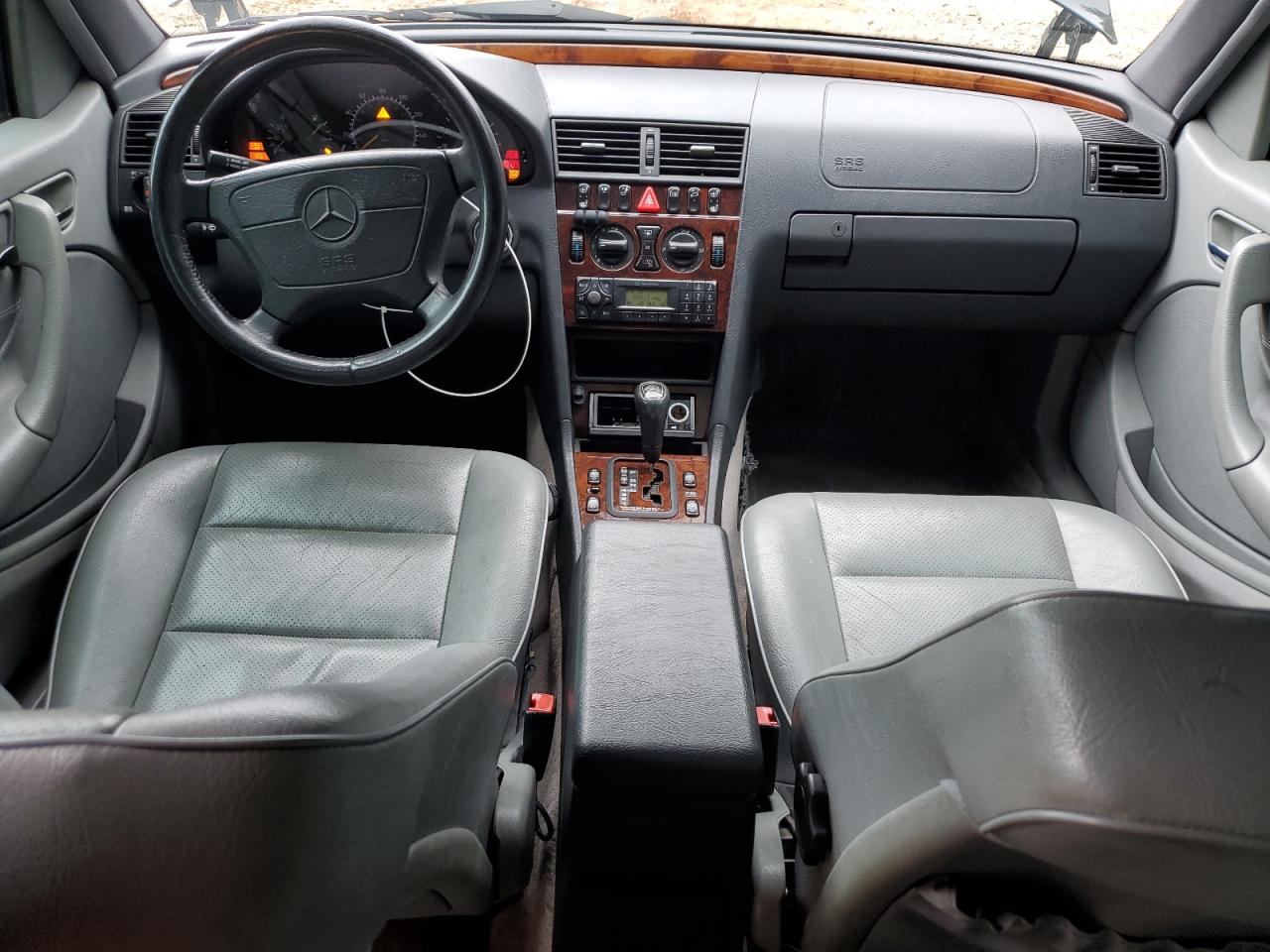 1999 Mercedes-benz C 230 Black vin: WDBHA24G2XA793372