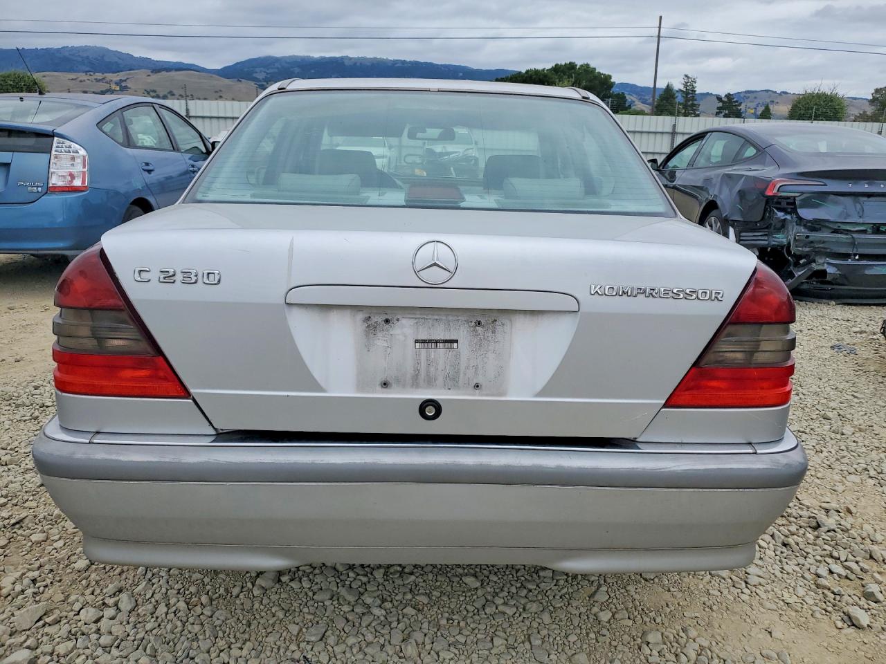 1999 Mercedes-benz C 230 Серебряный vin: WDBHA24G3XA770697