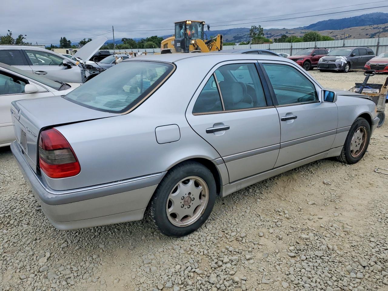 1999 Mercedes-benz C 230 Серебряный vin: WDBHA24G3XA770697