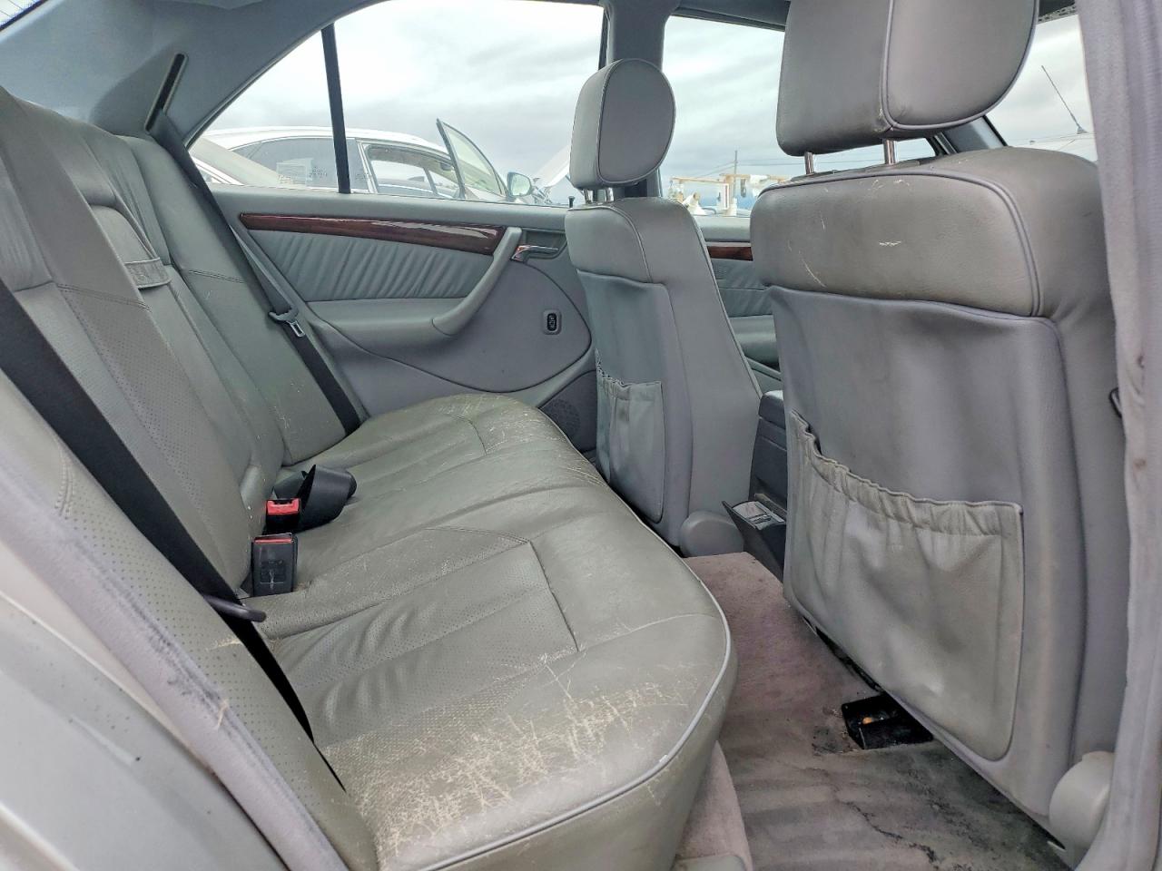 1999 Mercedes-benz C 230 Серебряный vin: WDBHA24G3XA770697