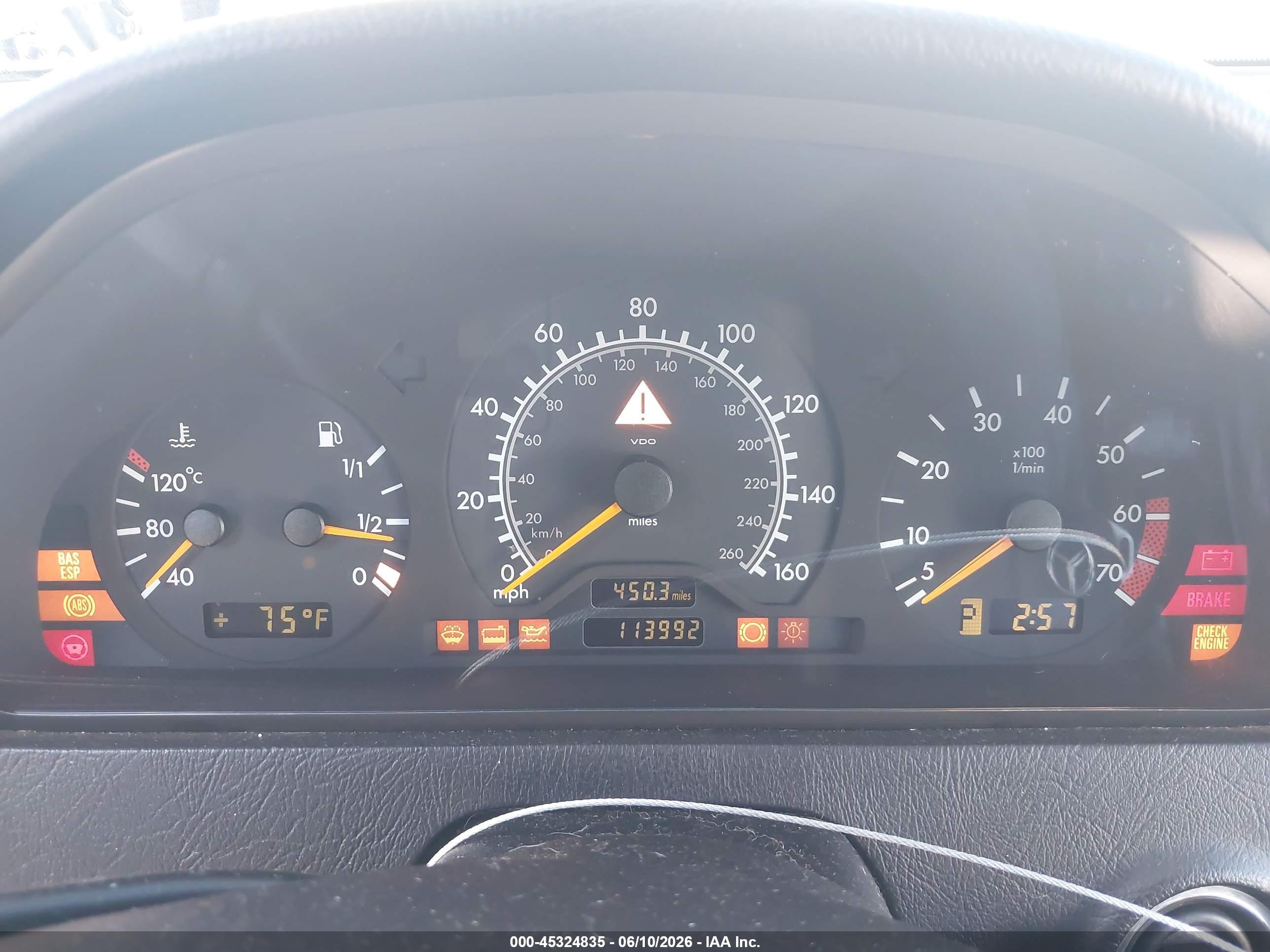 2000 Mercedes-benz C 230 Kompressor Silver vin: WDBHA24G3YA831435