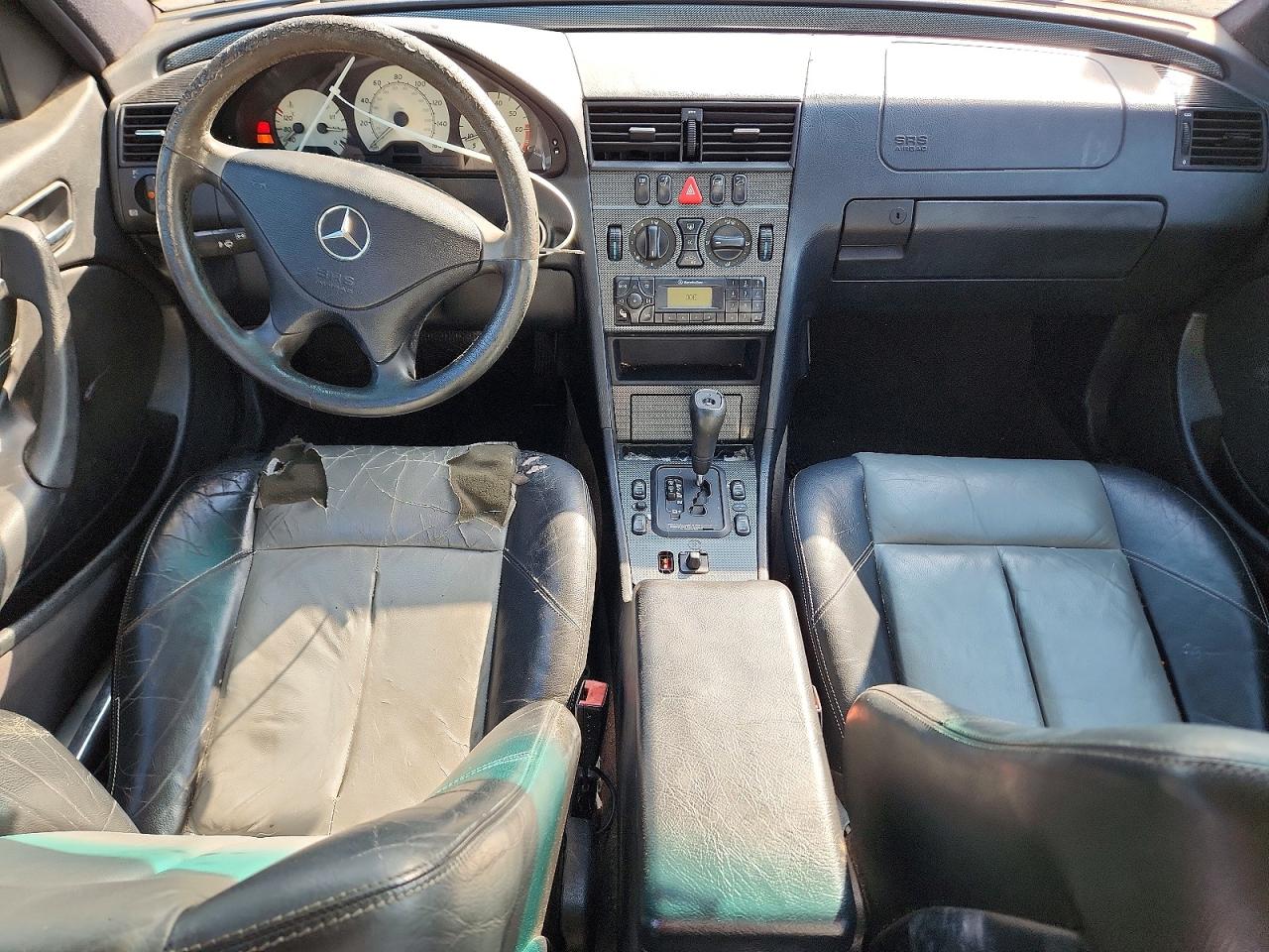 2000 Mercedes-benz C 230 Silver vin: WDBHA24G3YA845996