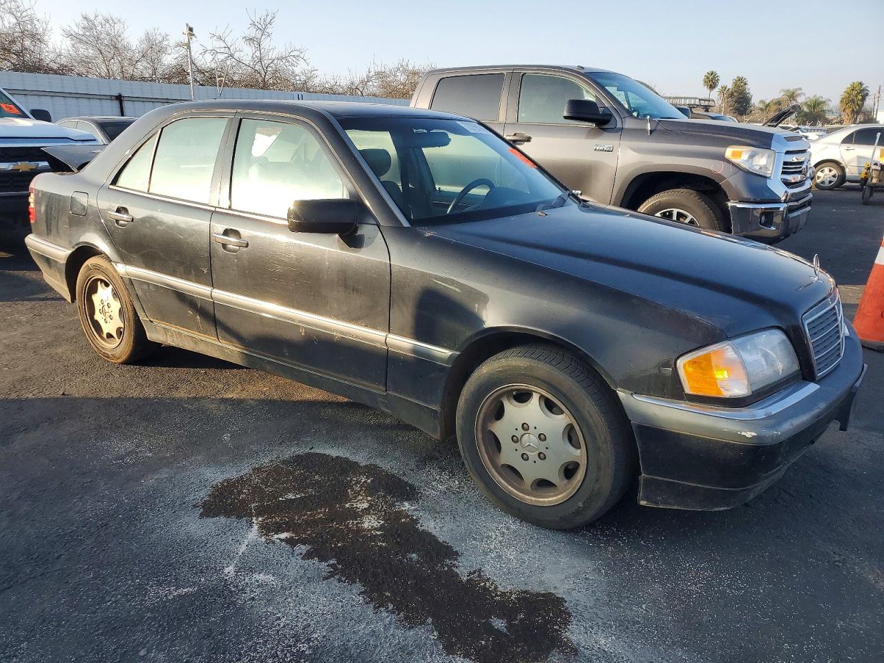 1999 Mercedes-benz C 230 Черный vin: WDBHA24G4XA698909