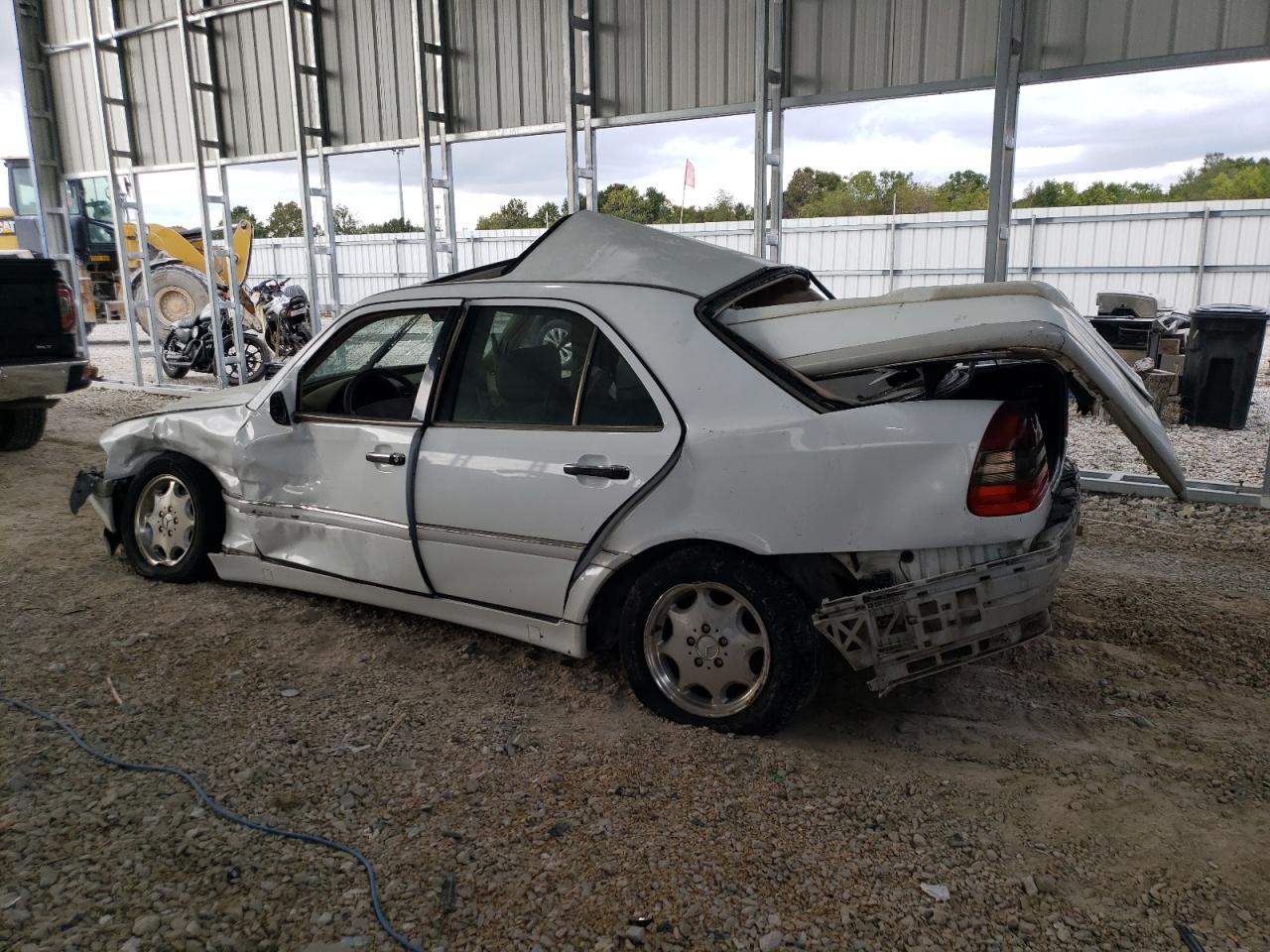 1999 Mercedes-benz C 230 Белый vin: WDBHA24G4XA804338