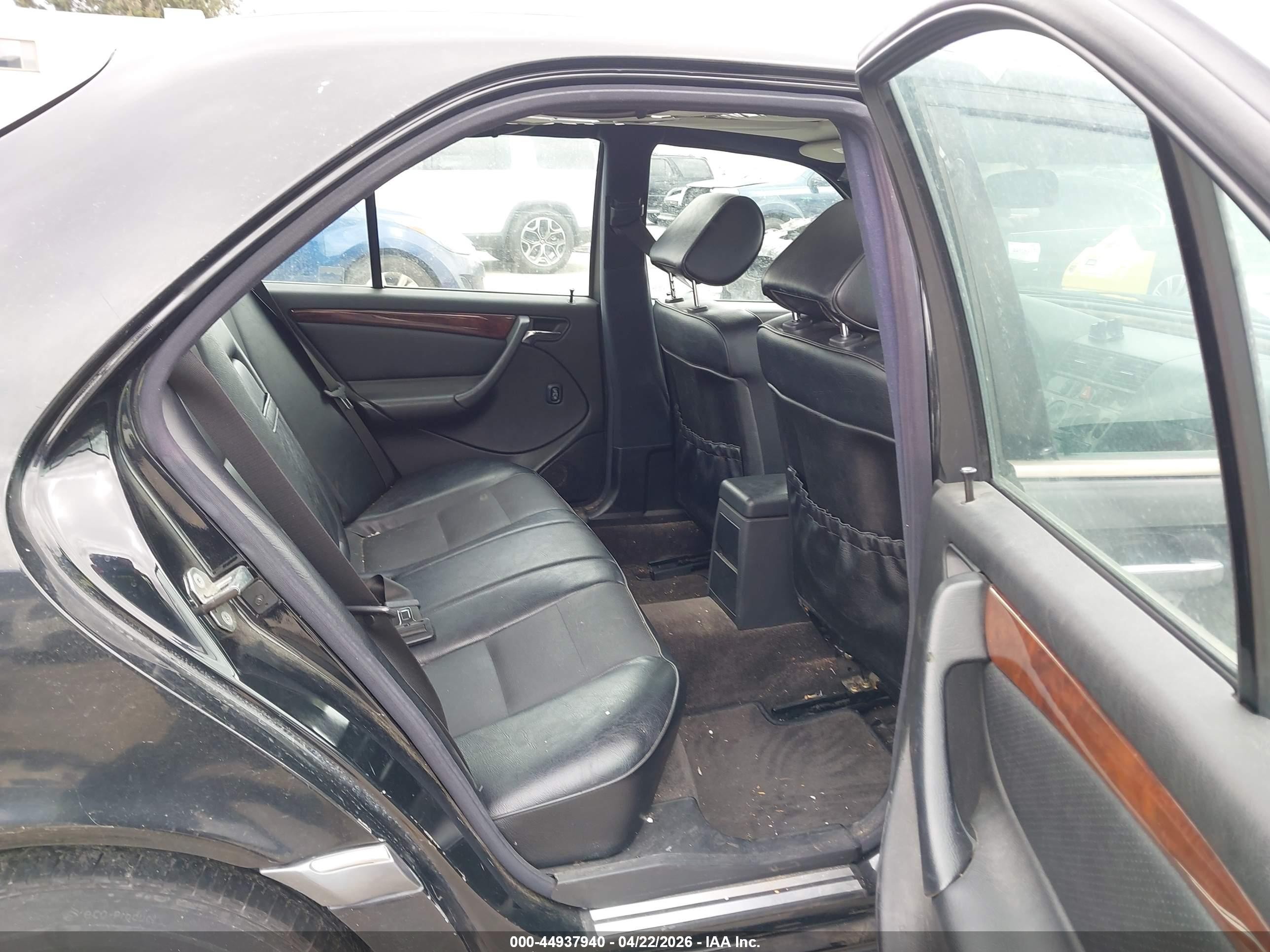 2000 Mercedes-benz C 230 Kompressor Black vin: WDBHA24G4YA825238
