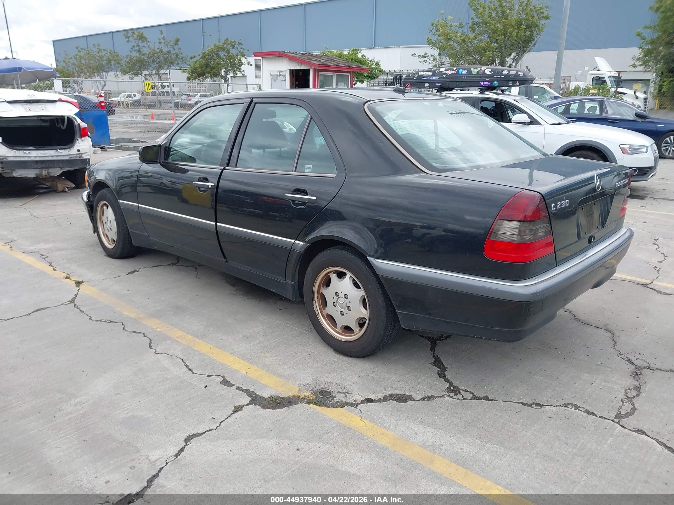 2000 Mercedes-benz C 230 Kompressor Black vin: WDBHA24G4YA825238