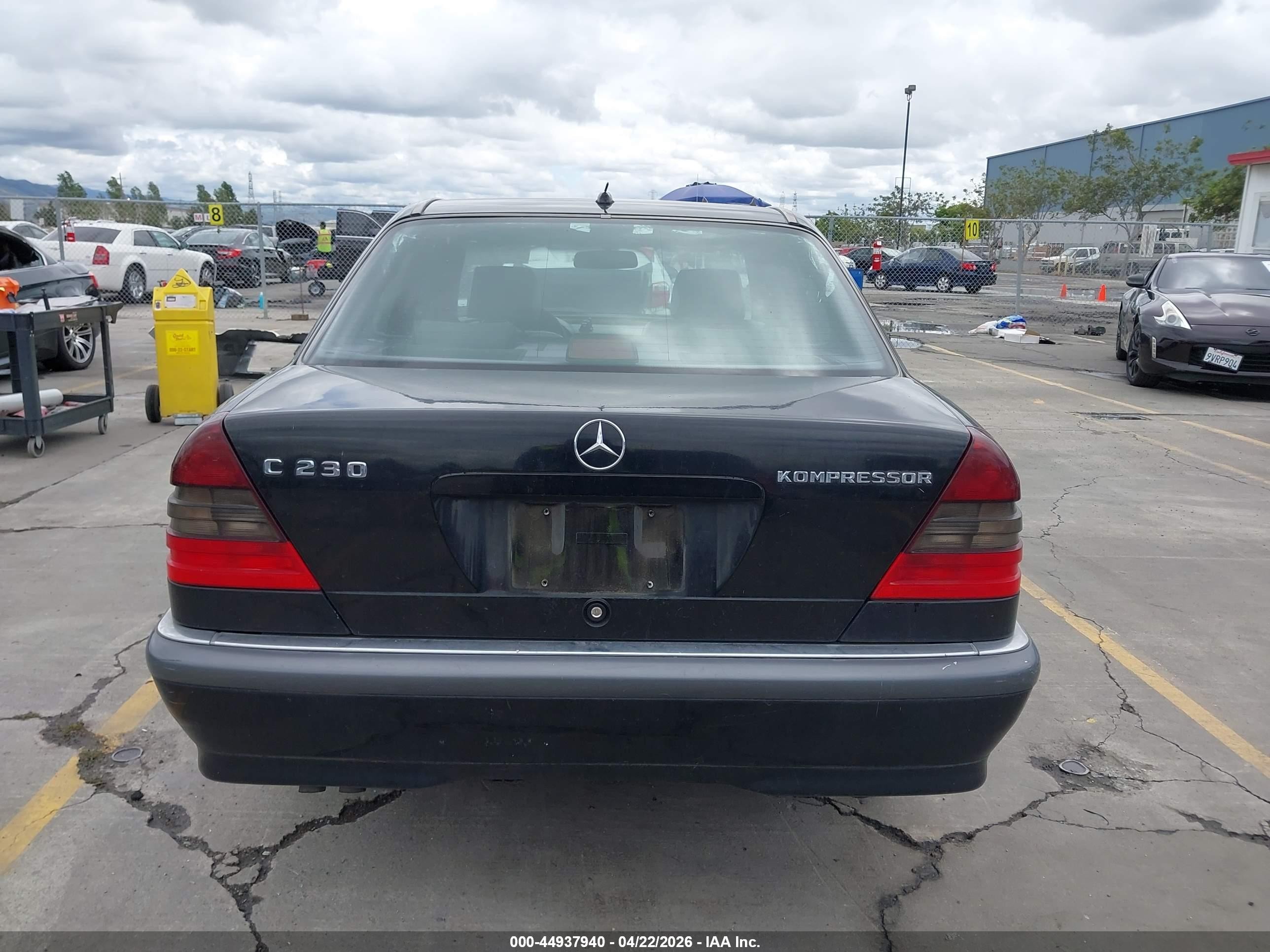 2000 Mercedes-benz C 230 Kompressor Black vin: WDBHA24G4YA825238