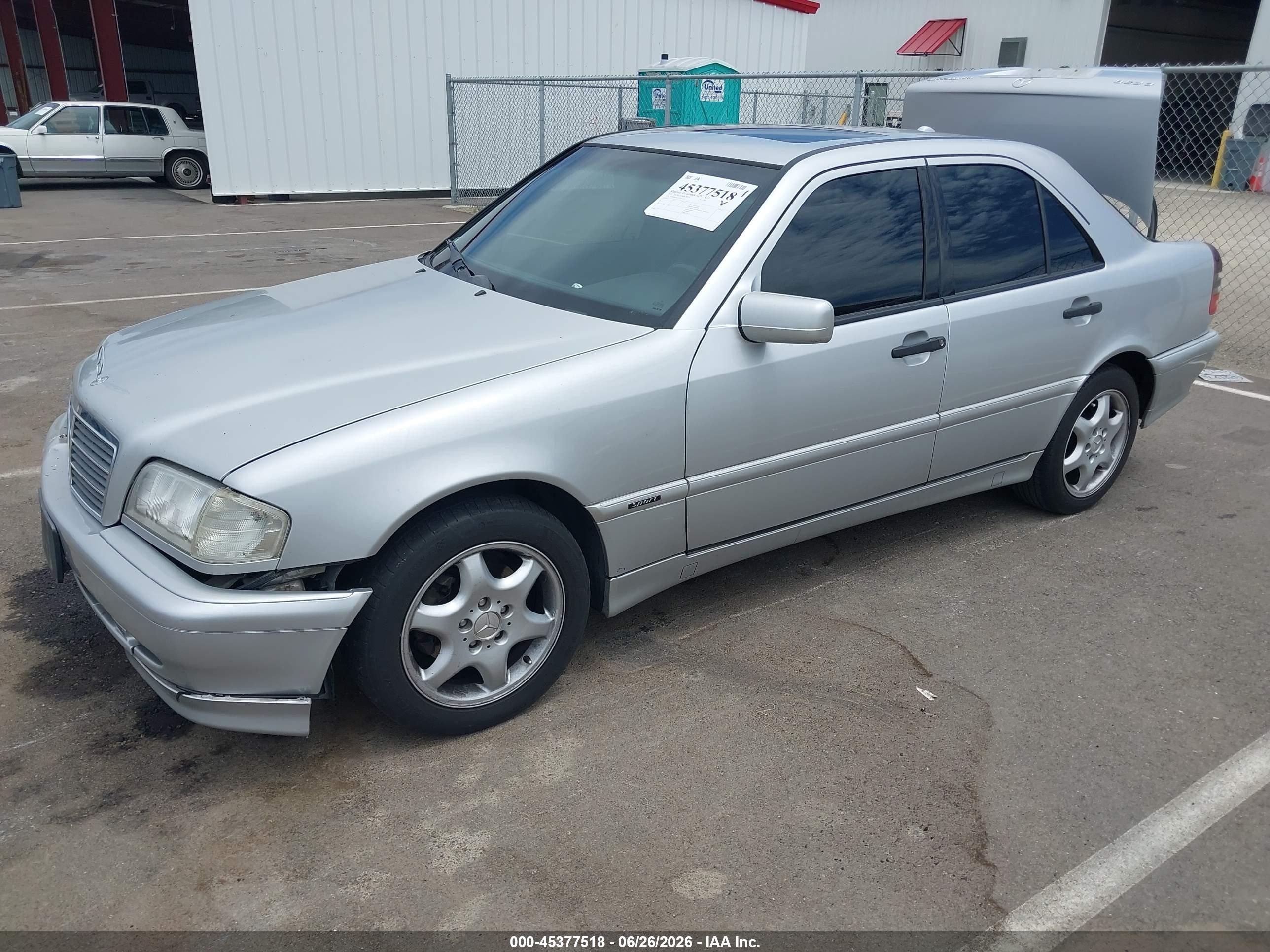 2000 Mercedes-benz C 230 Kompressor Silver vin: WDBHA24G4YA836742