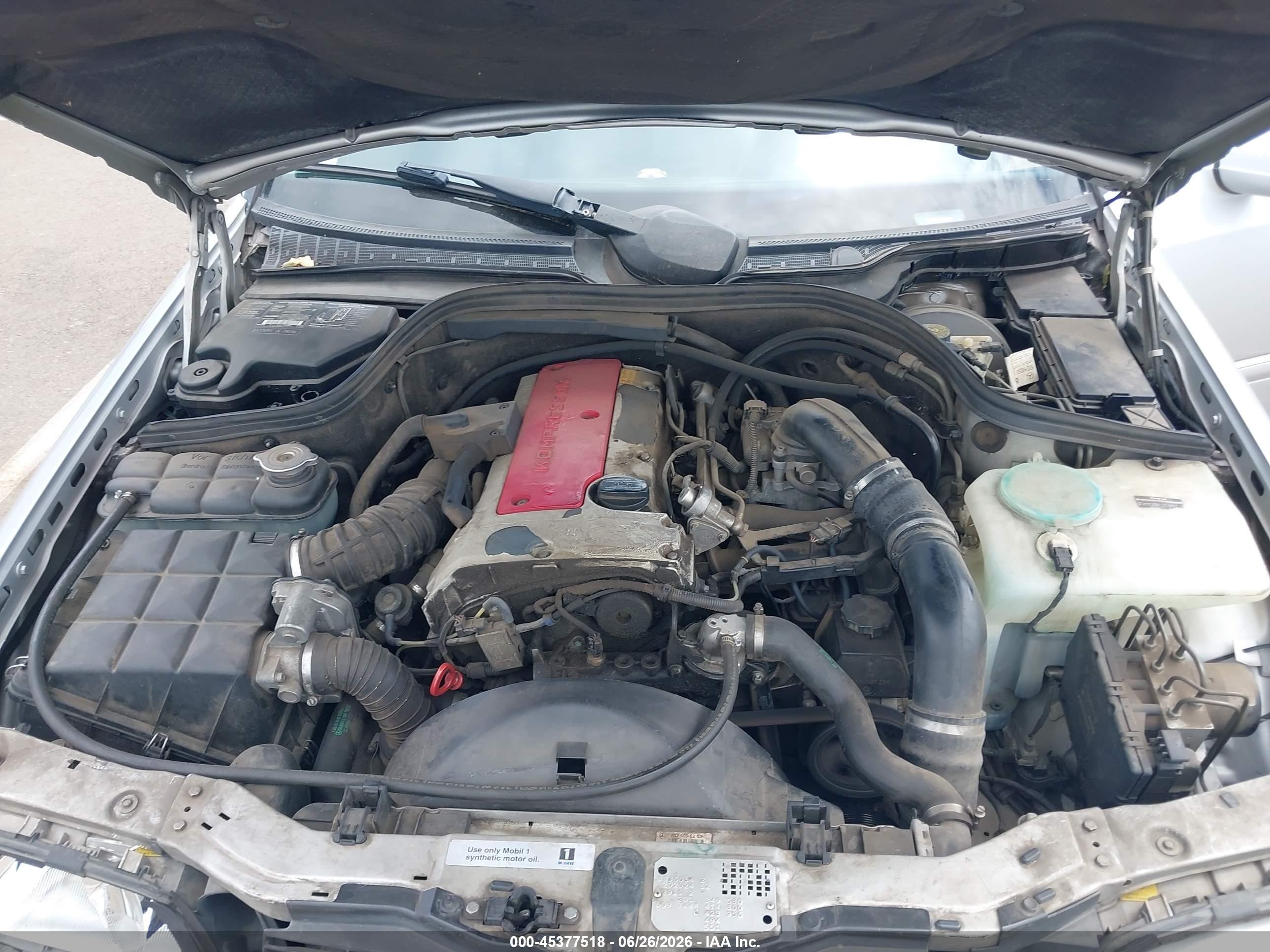 2000 Mercedes-benz C 230 Kompressor Silver vin: WDBHA24G4YA836742